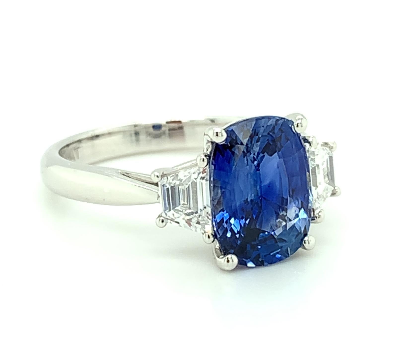 3 stone blue sapphire ring