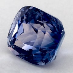 3.56 Karat Blauer Saphir Cushion Loser Edelstein