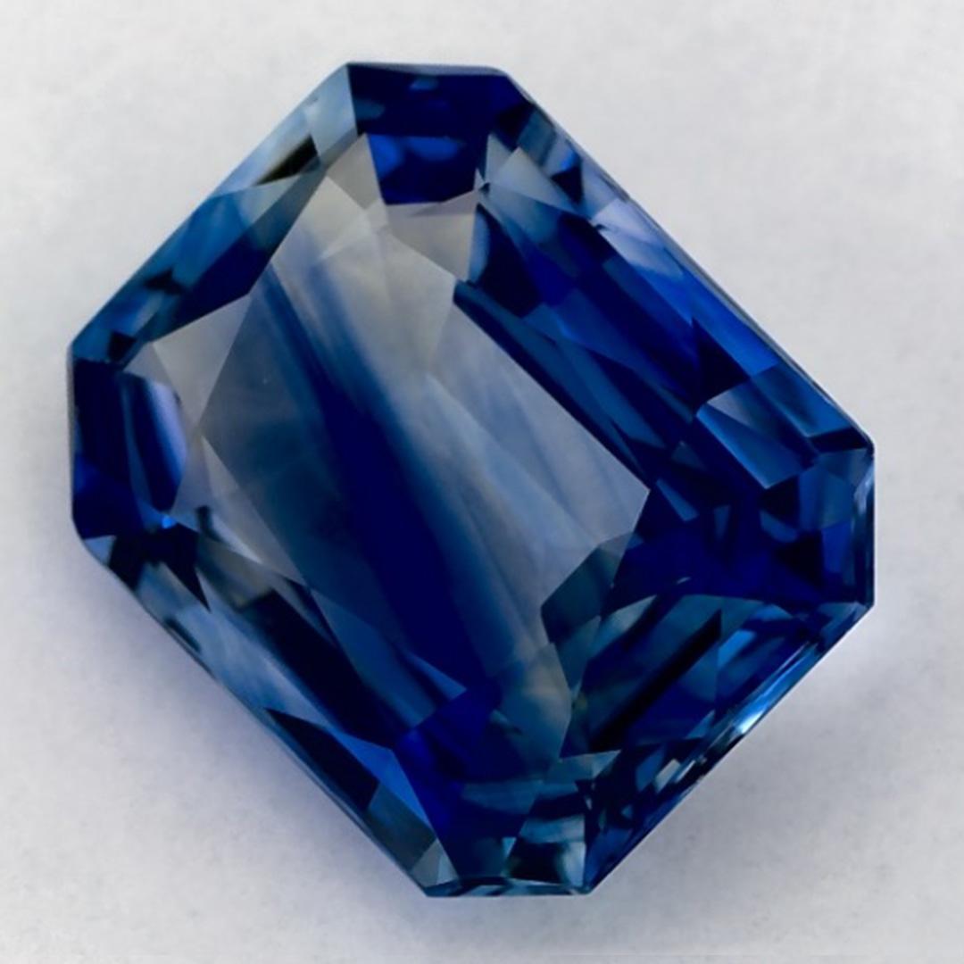 Taille octogone Pierre précieuse taille octogonale saphir bleu 3.56 carat en vente