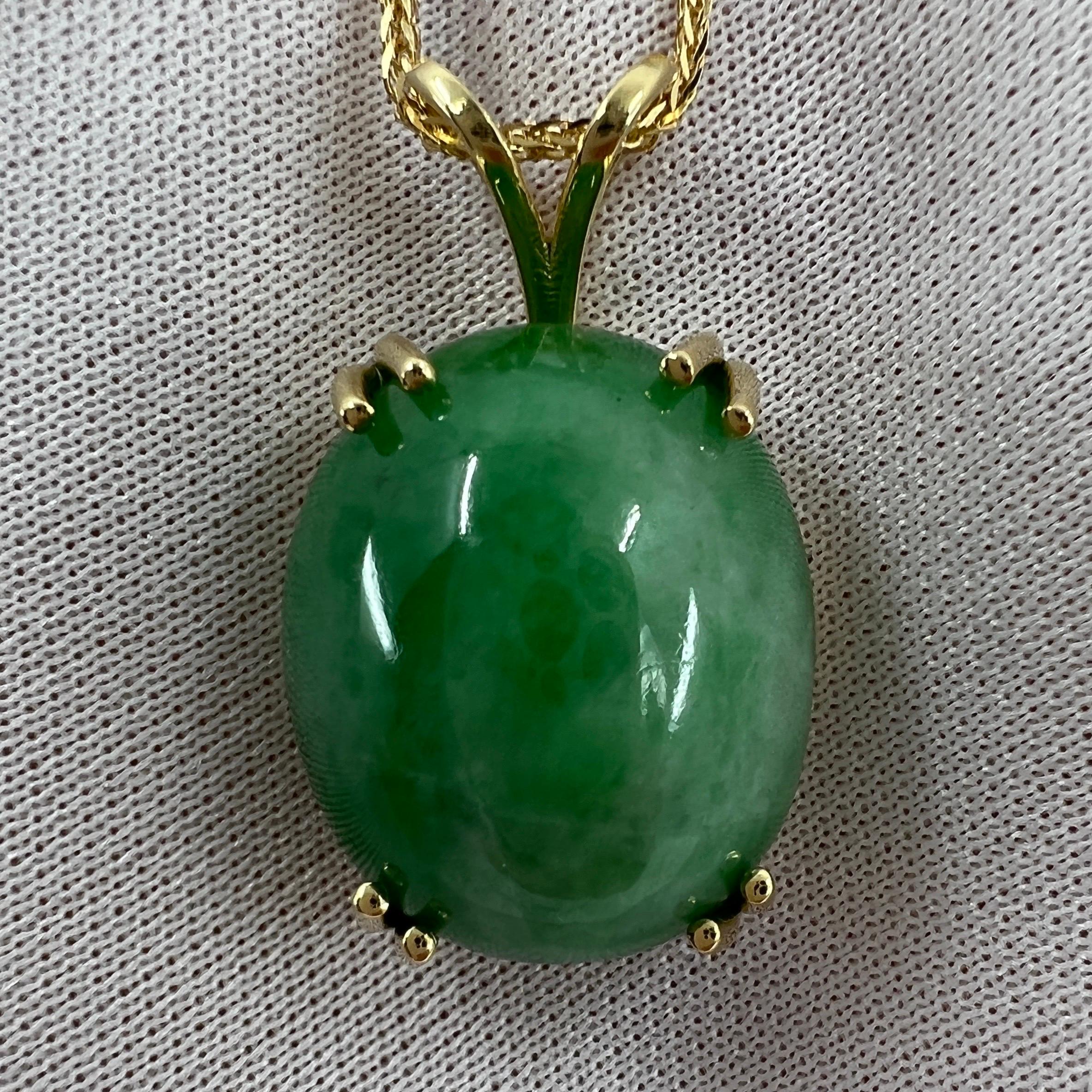 35.69ct GIA Certified Untreated Jadeite Jade A Grade 18k Yellow Gold Pendant In New Condition For Sale In Birmingham, GB