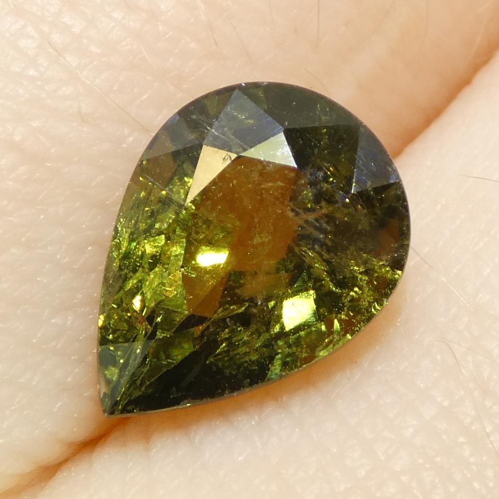 3.56ct poire saphir jaune-vert de Tanzanie non chauffé en vente 6