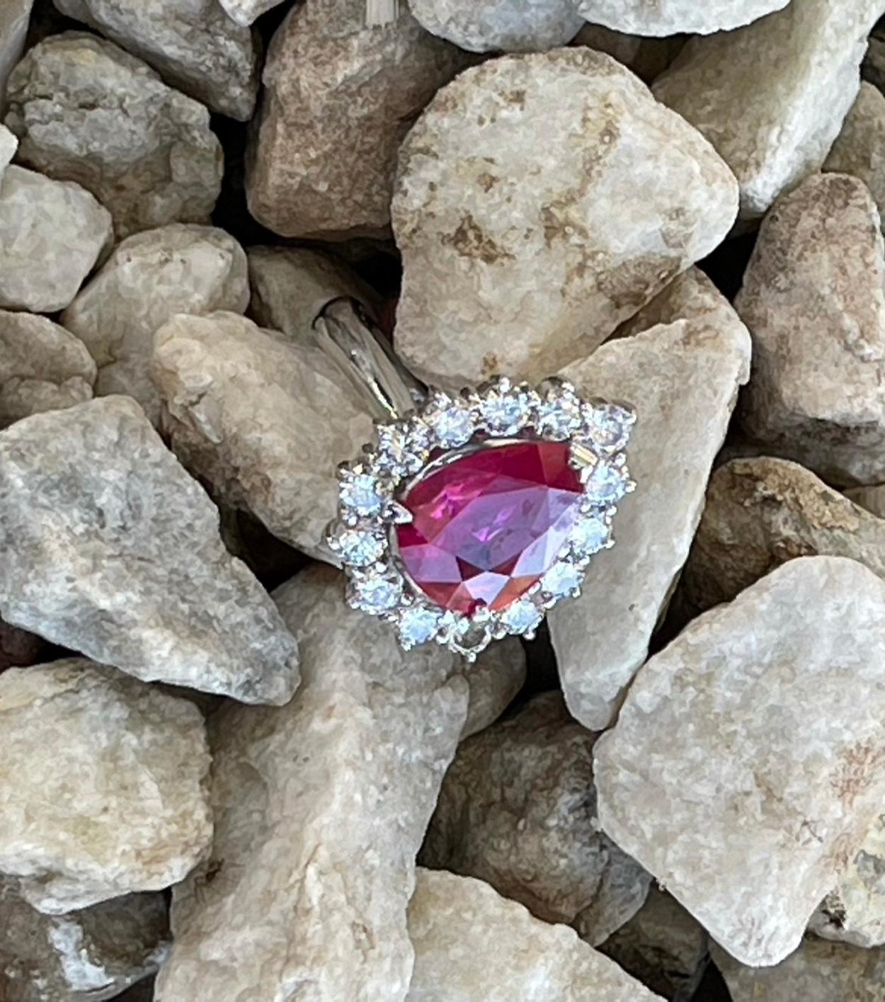 3.57 Carat Burma Ruby and Diamond Ring in Platinum For Sale 1