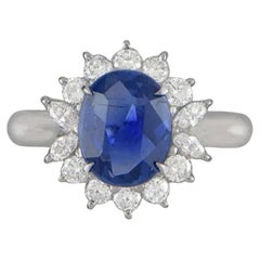 3,57 Karat Oval keine Hitze Ceylon Saphir GIA und Diamant Platin Aussage Ring