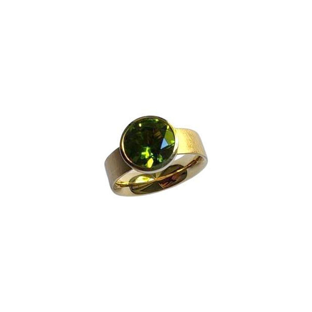 Bague en or à péridot de 3,57 carats par Georg Spreng en vente 1