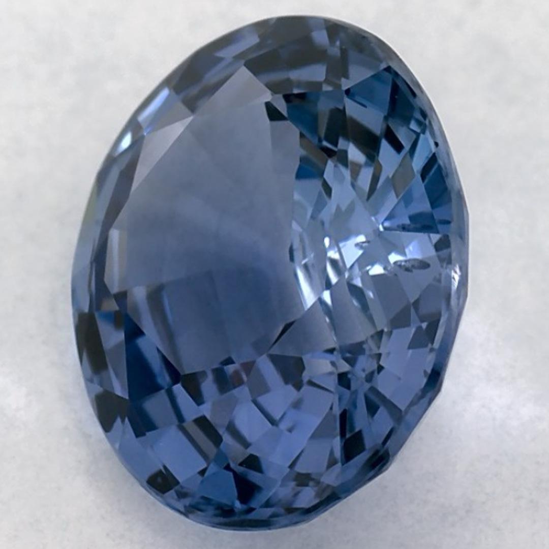 3.57 Karat Blauer Saphir Oval Loser Edelstein Damen im Angebot