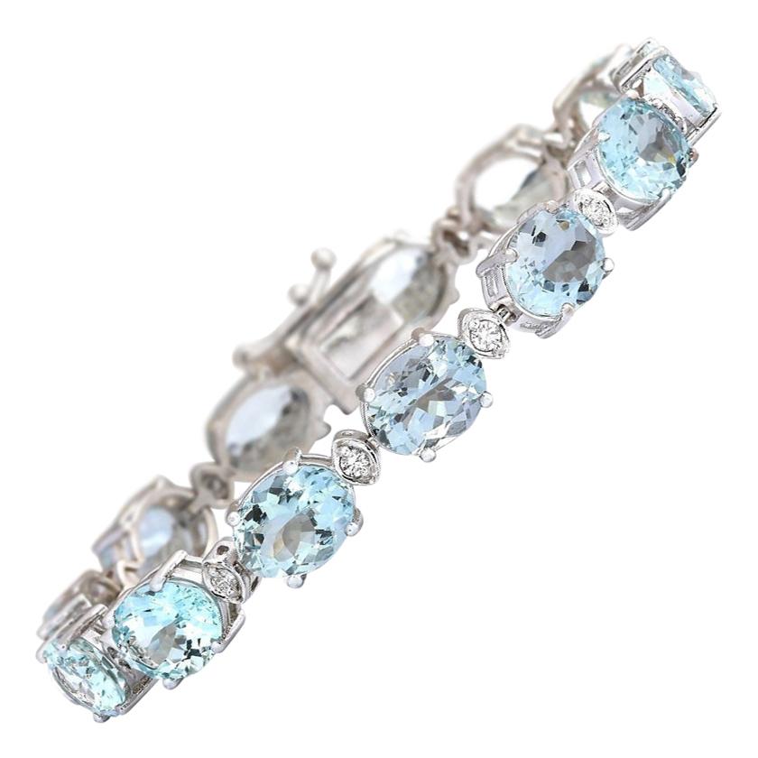 35.75 Carat Aquamarine 18 Karat White Gold Diamond Bracelet