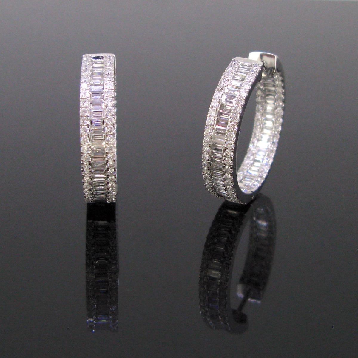 Weight:	10.30gr


Metal:	18kt white Gold


Hallmarks:	UK


Condition:	Excellent


Stones:	2 x 123 Diamonds
•	Cut:	2 x 41 baguette / 2 x 82 Brilliant
•	Total Carat Weight:	3.57ct 
•	Colour:	G/H
•	Clarity:	VS


Comments: 	This pair of earrings is made