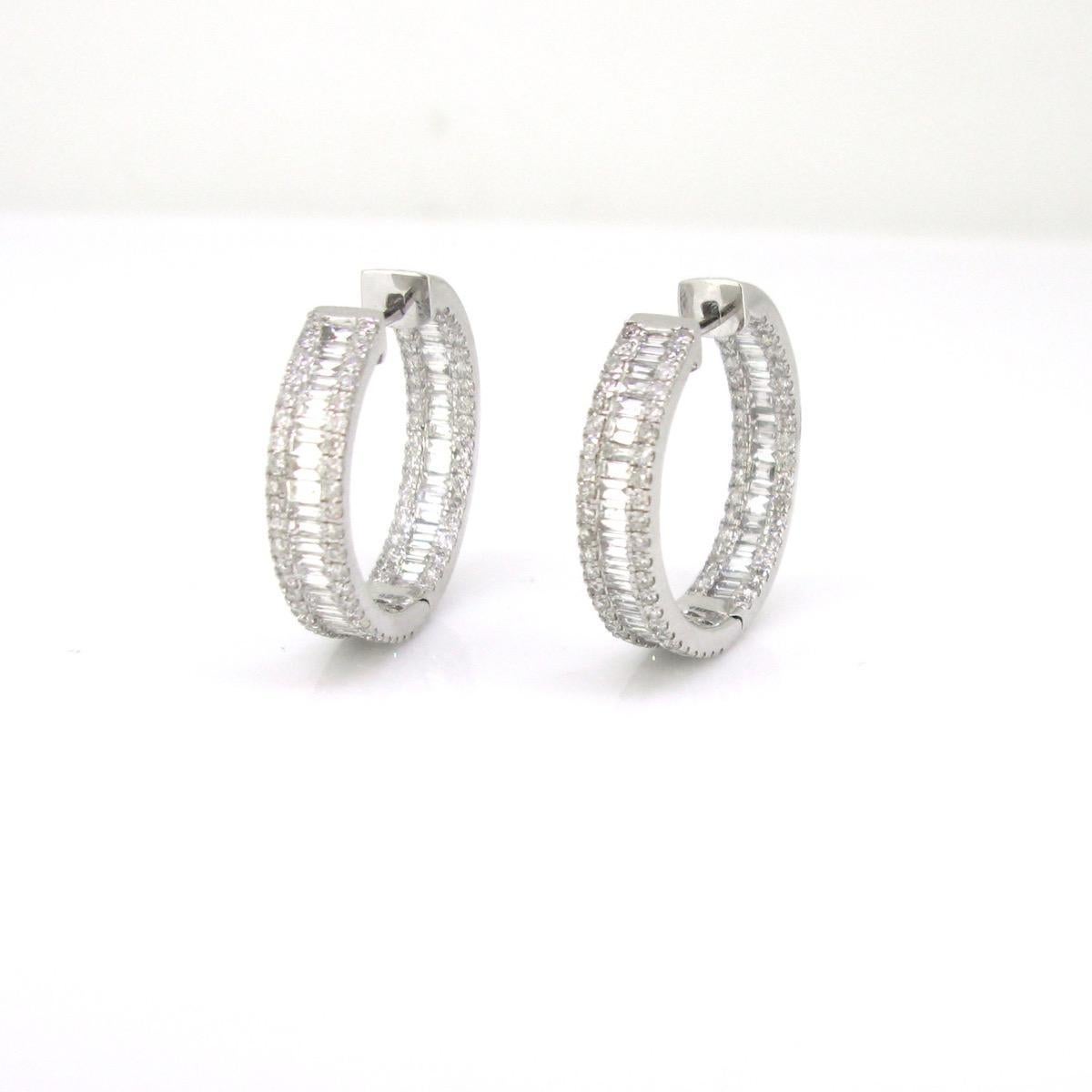  3.57ct Diamonds White Gold Hoop Earrings In Excellent Condition For Sale In London, GB