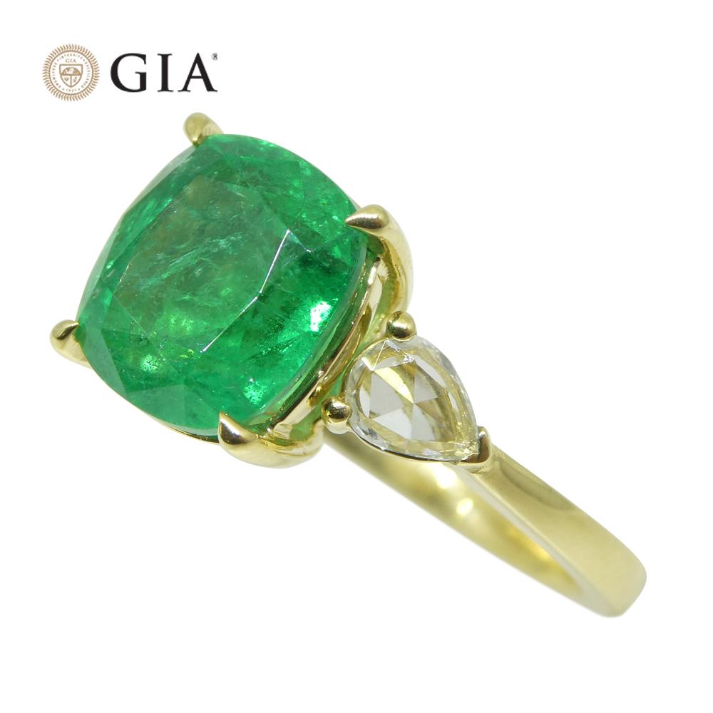 3.57ct Emerald, Diamond Statement or Engagement Ring set in 18k Yellow Gold, GIA For Sale 3