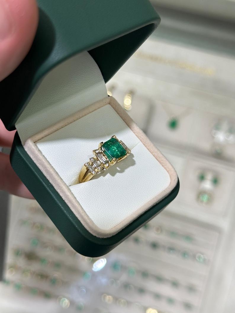 3.57tcw 18K Rich Green Emerald Cut Diamond Accent Ring: Emerald Engagement For Sale 1