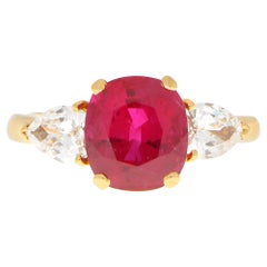 3.58 Carat Burmese Red Ruby and Diamond Ring Set in 18 Karat Yellow Gold