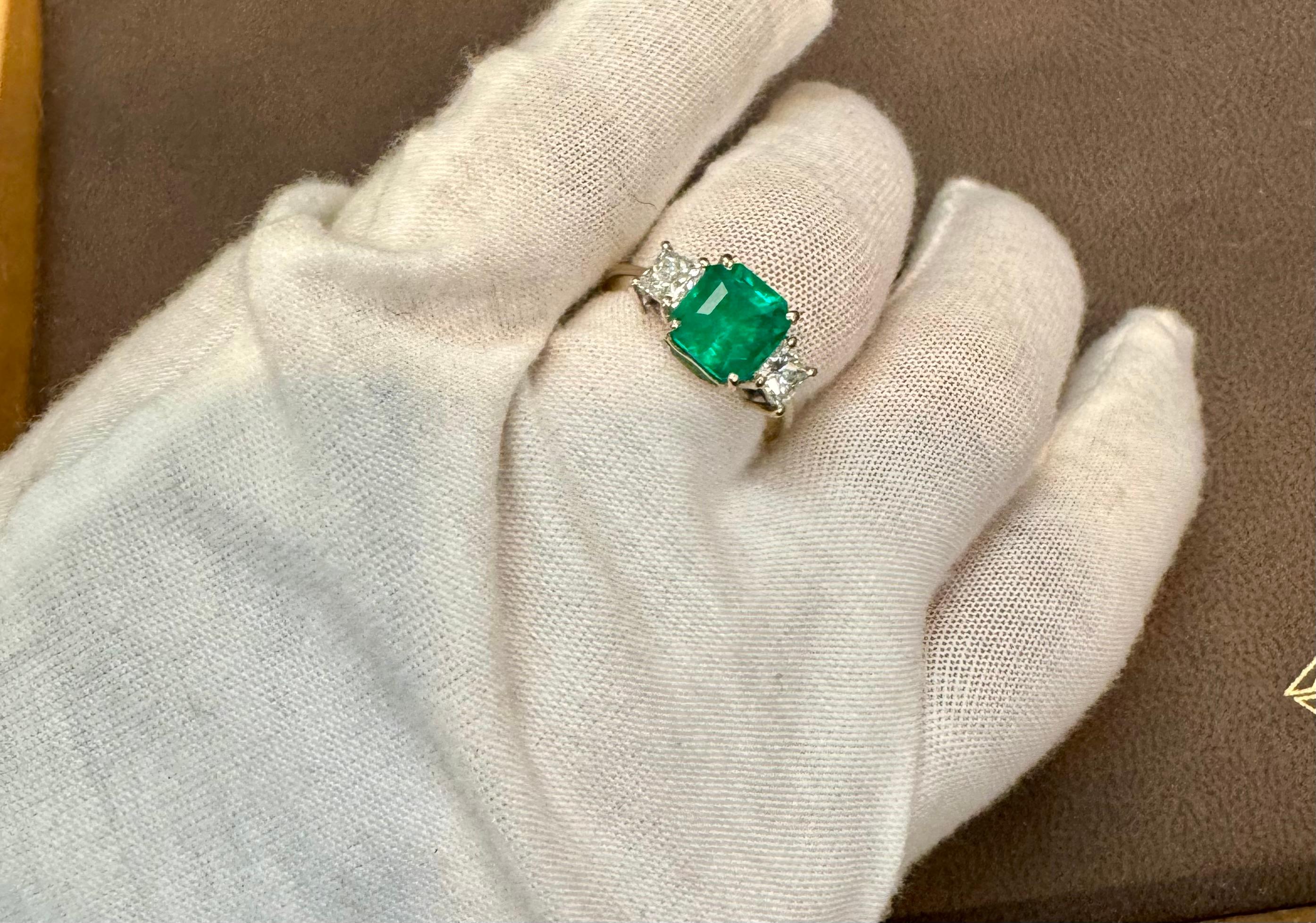 3.58 Carat Cushion Cut Colombian Emerald & 0.8 Ct Diamond Ring in 18K White Gold For Sale 6
