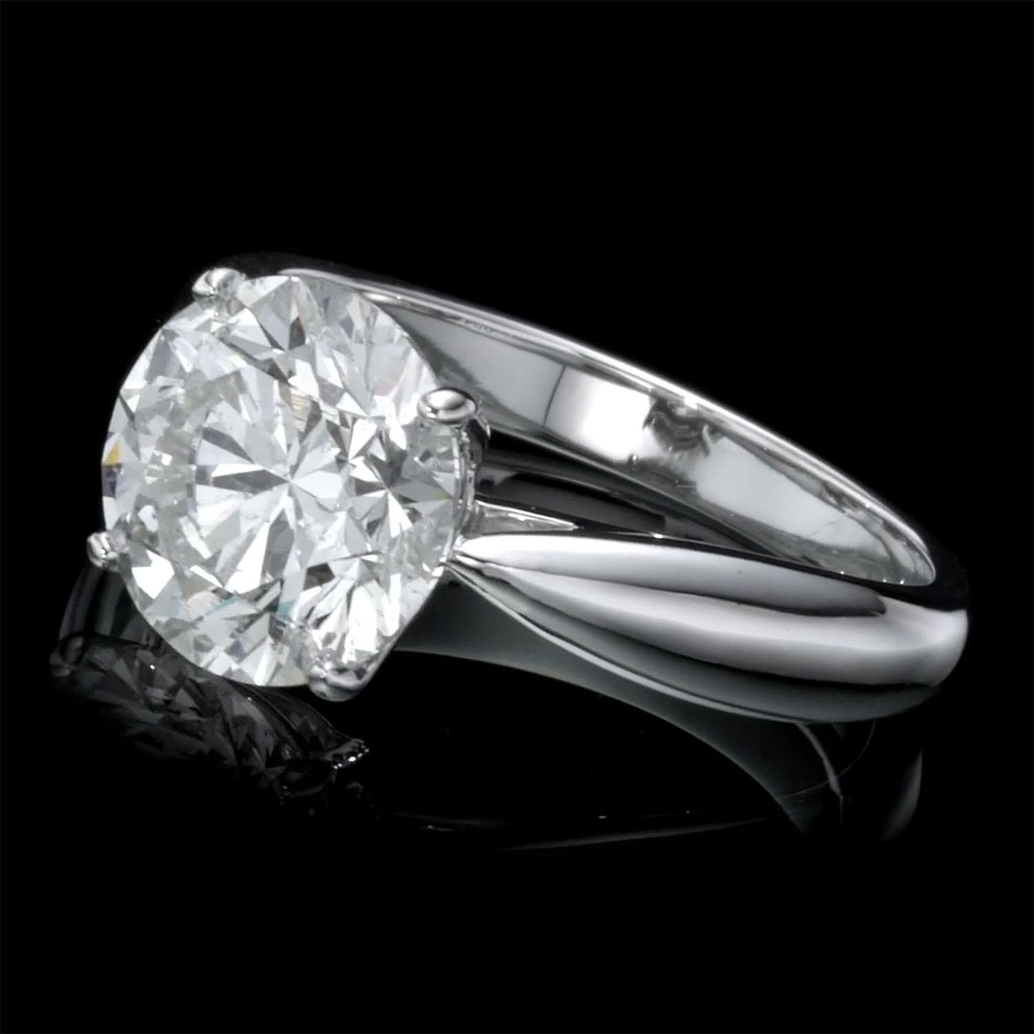 Women's 3.58 carat natural diamond engagement ring For Sale