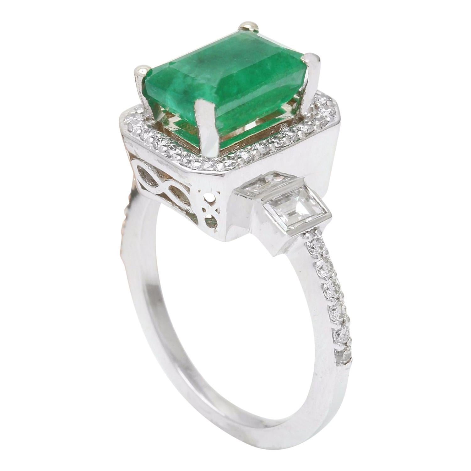 Emerald Diamond Ring In 14 Karat Solid White Gold  In New Condition For Sale In Los Angeles, CA