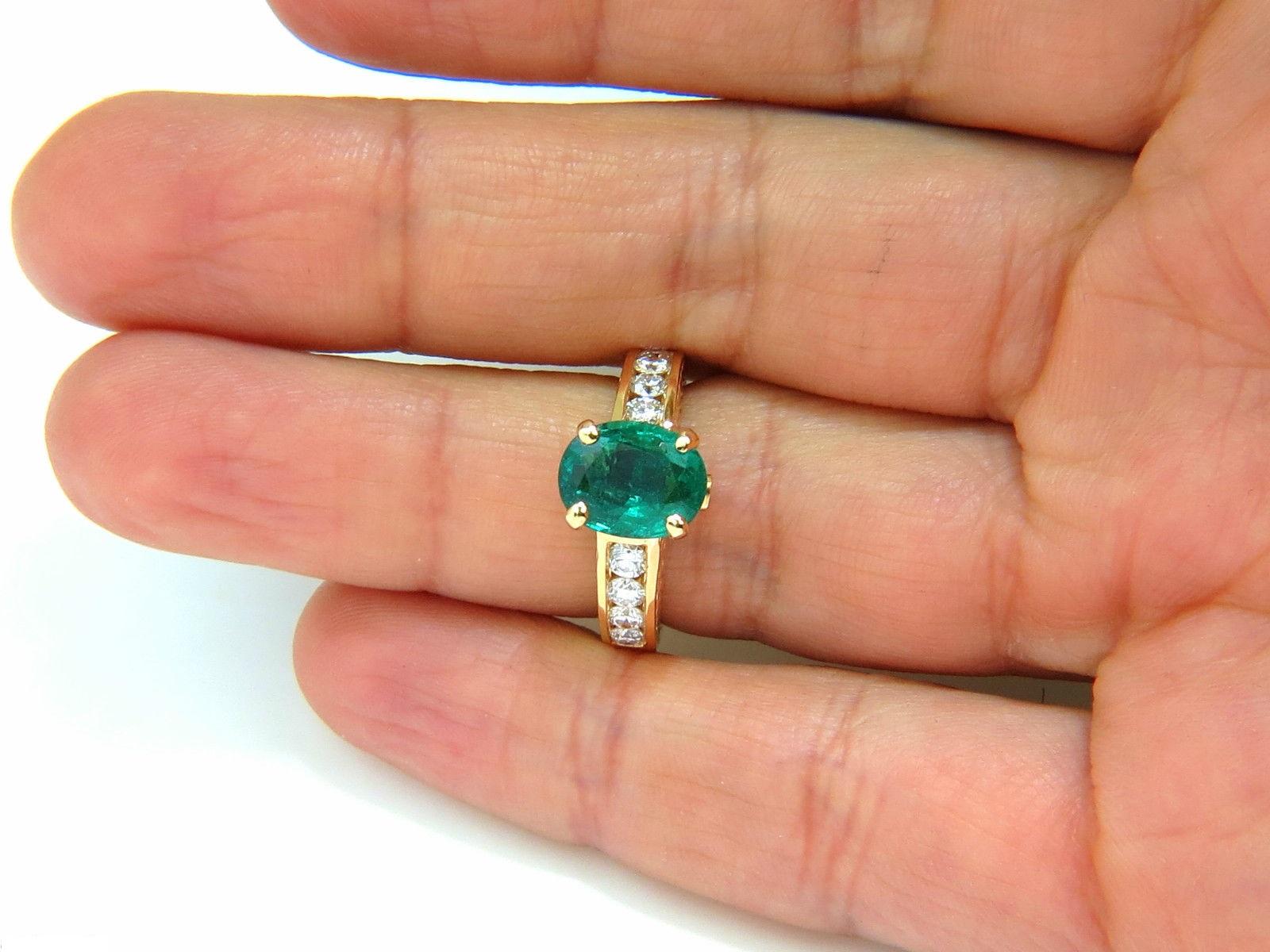 3.58 Carat Natural Zambia AAA Green Emerald Diamond Ring 14 Karat G/VS In New Condition In New York, NY