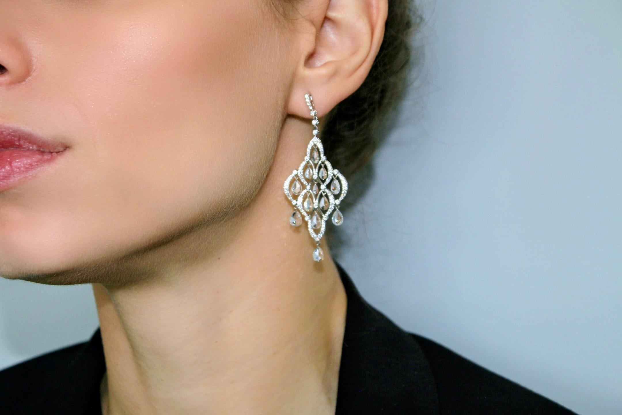 Pendientes de gota de diamantes redondos talla rosa de 3,58 quilates y 1,58 quilates, oro de 18 quilates Moderno en venta