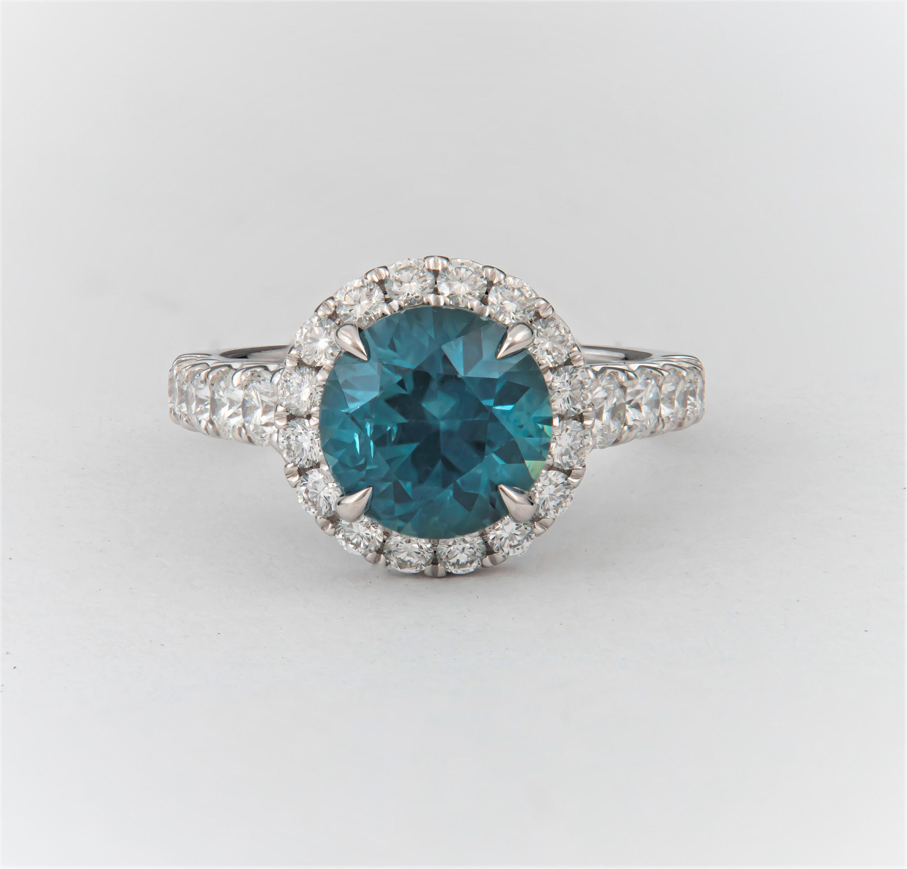 3.58 Carat Round Green-Blue Montana Sapphire 'AGL' and Diamond Engagement Ring In New Condition In Houston, TX