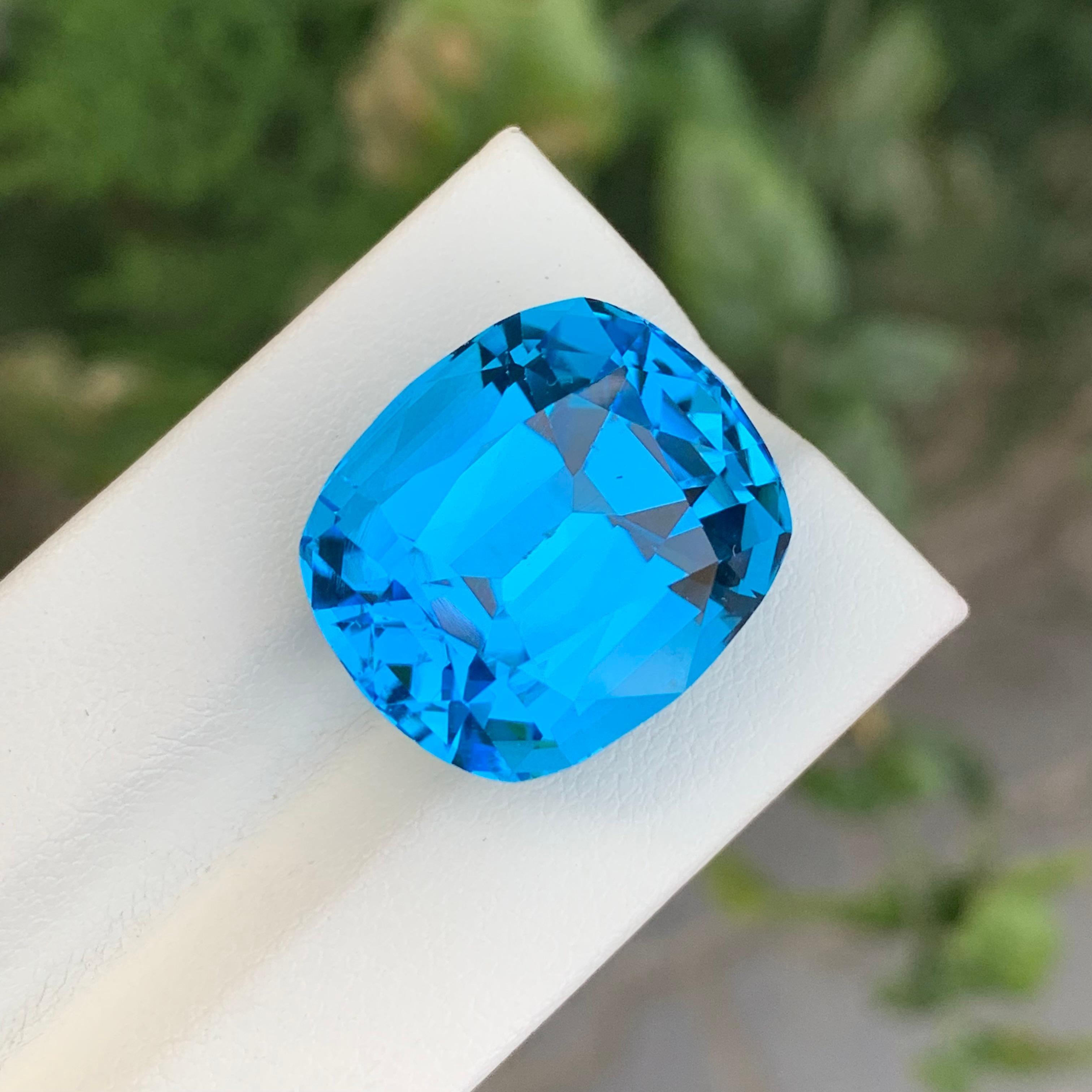 35,85 quilates Glamurosa gema suelta de topacio azul eléctrico en forma de cojín Artes y manualidades en venta