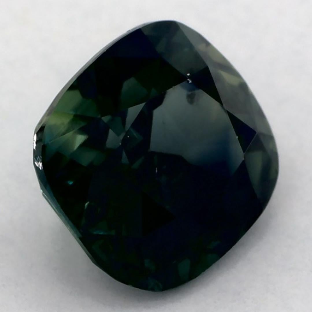 3.59 Ct Zaffiro Verde Cuscino Gemma Sfusa in vendita 2