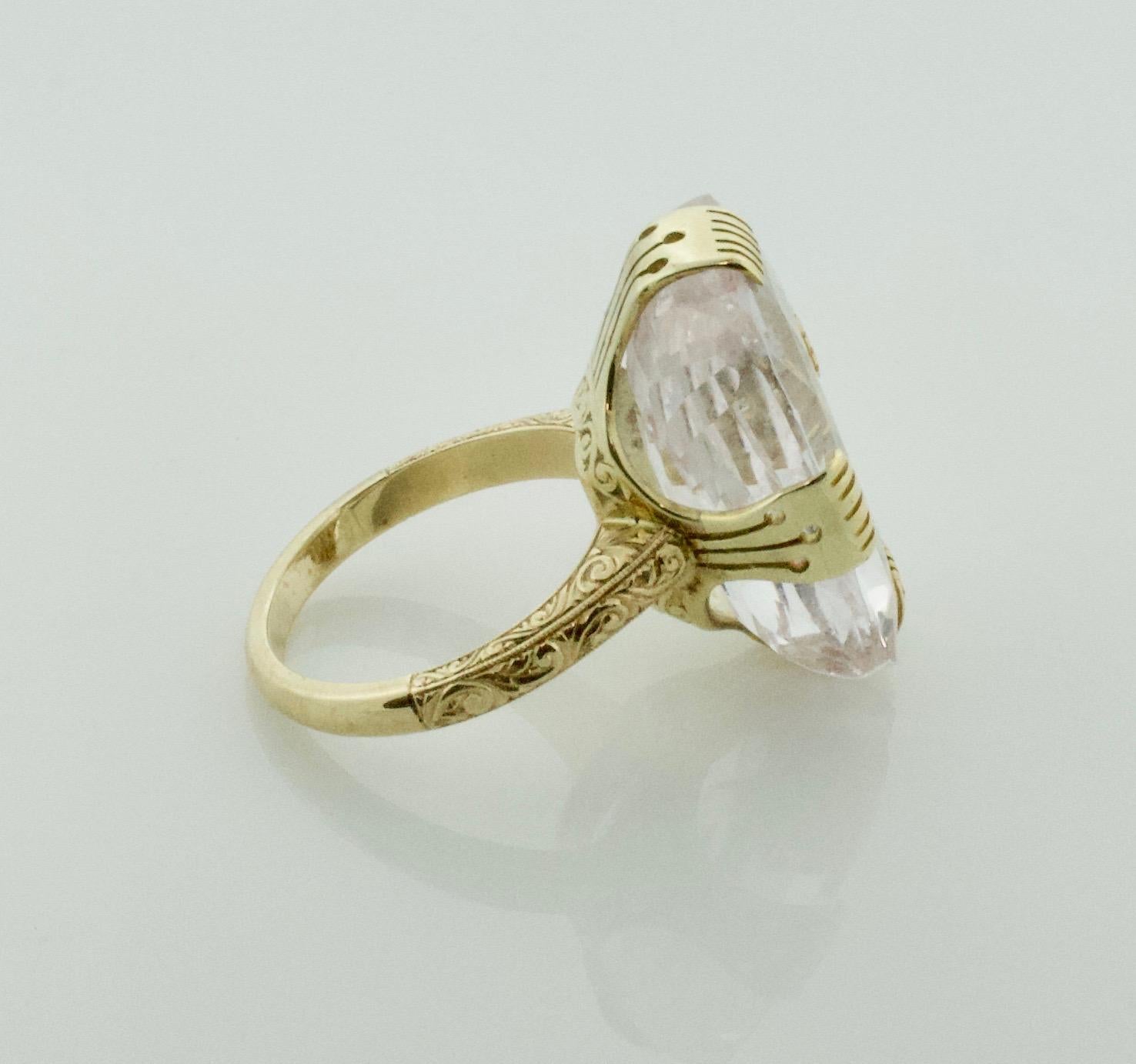 35.90 Carat Pastel Pink Sapphire Ring in 18 Karat Yellow Gold For Sale 2