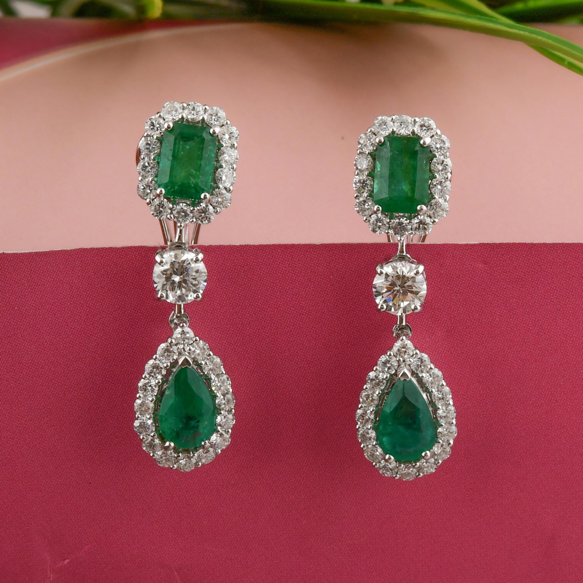 3,59 Karat Oktagon Smaragd Birne Tropfen Ohrringe 2,88 Karat Halo Diamant 18k Weißgold (Gemischter Schliff) im Angebot