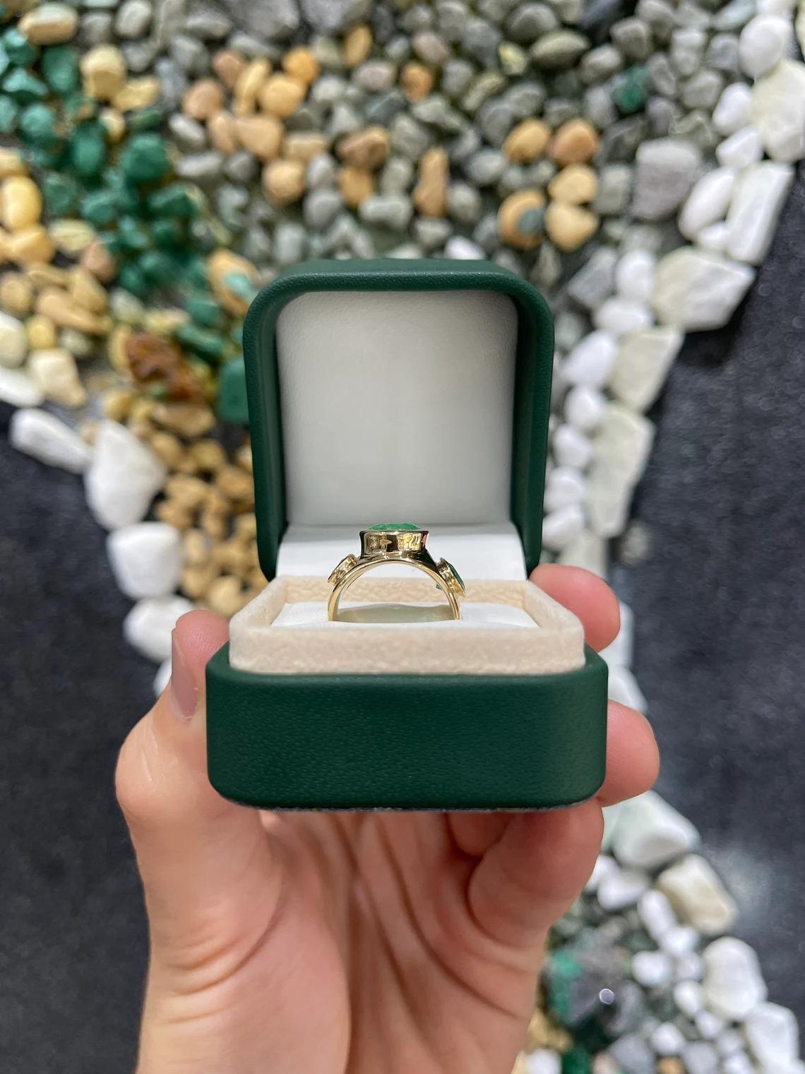 3.59tcw 14K Colombian Emerald Multi Round Cut Chunky Bezel Irregular Gold Ring For Sale 2