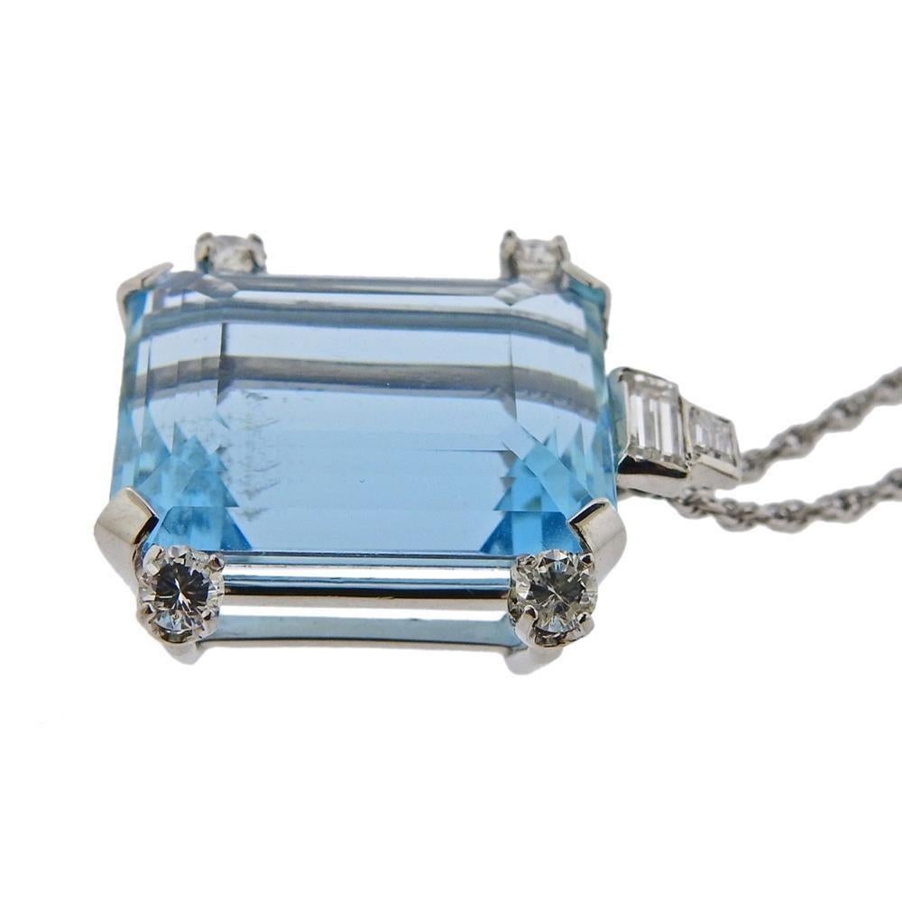 35 Karat Aquamarin-Gold-Diamant-Anhänger-Halskette im Zustand „Hervorragend“ im Angebot in New York, NY
