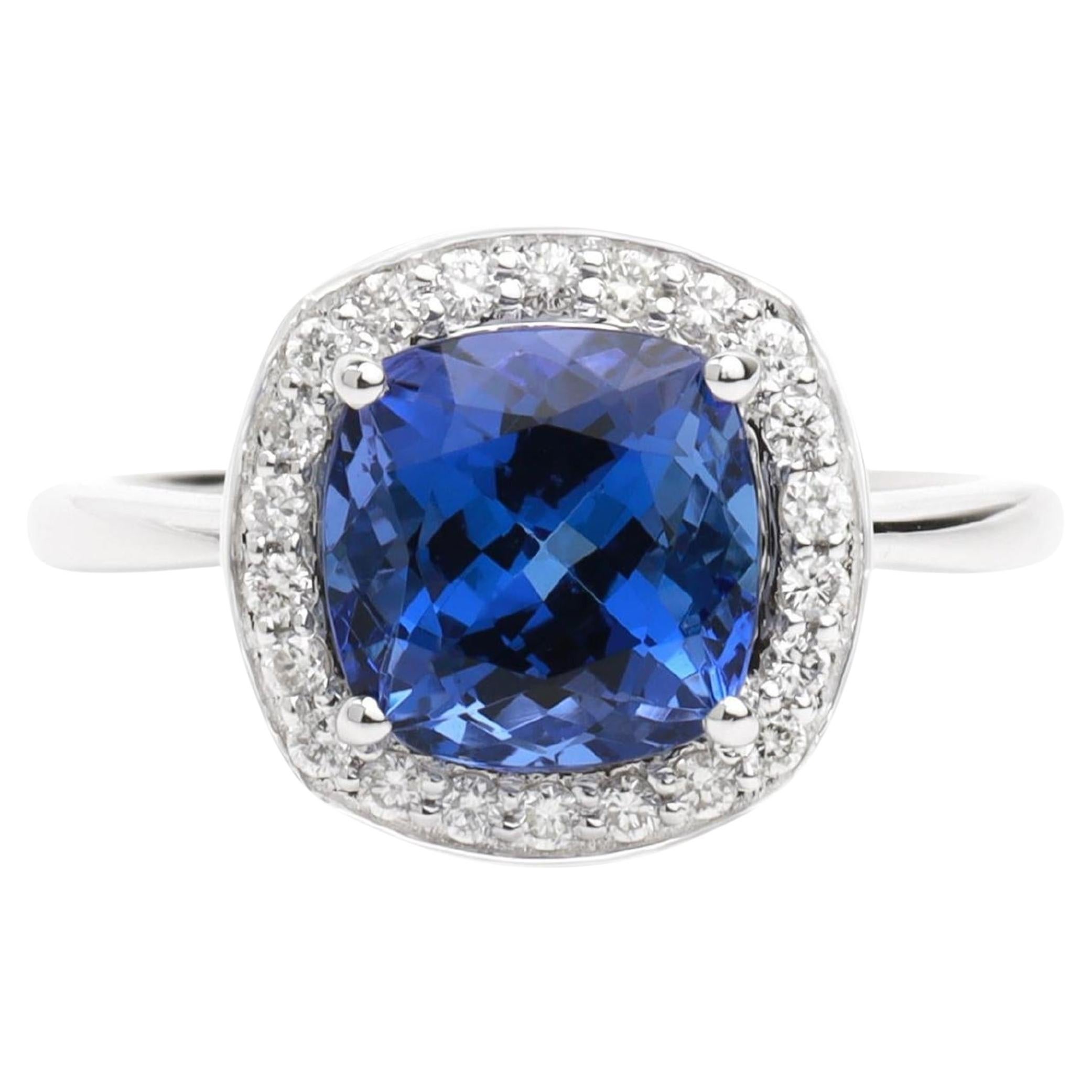 Bague de fiançailles halo en or blanc 18 carats de 3,5 ct de tanzanite AAA taille coussin et de diamant