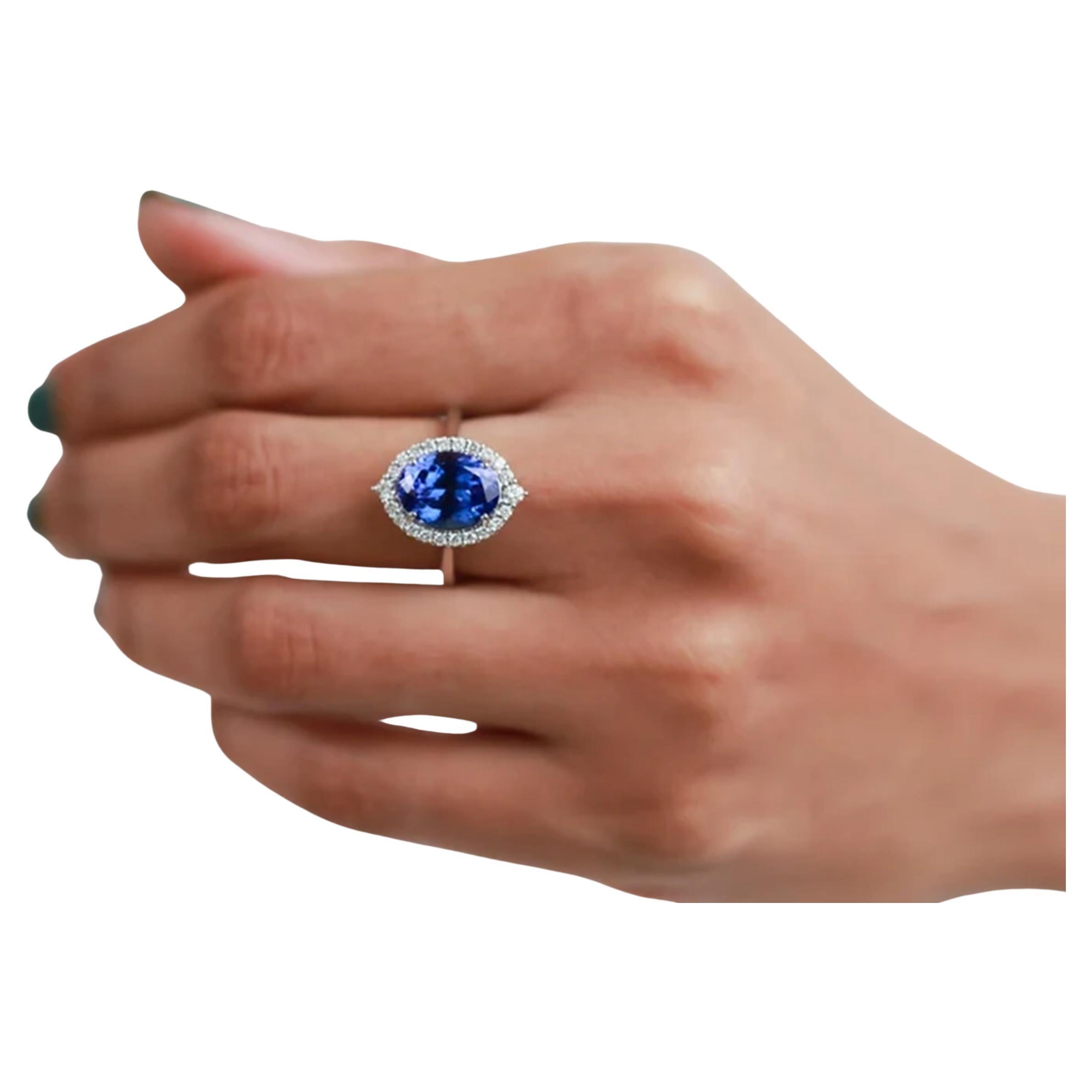 3.5 Carat Oval Nature AAA Tanzanite Diamond Halo Cocktail Engagement Ring 18k Gold

Disponible en or blanc 18k.

Le même design peut être réalisé avec d'autres pierres précieuses sur demande.

Détails du produit :

- Or massif

- Diamant - environ