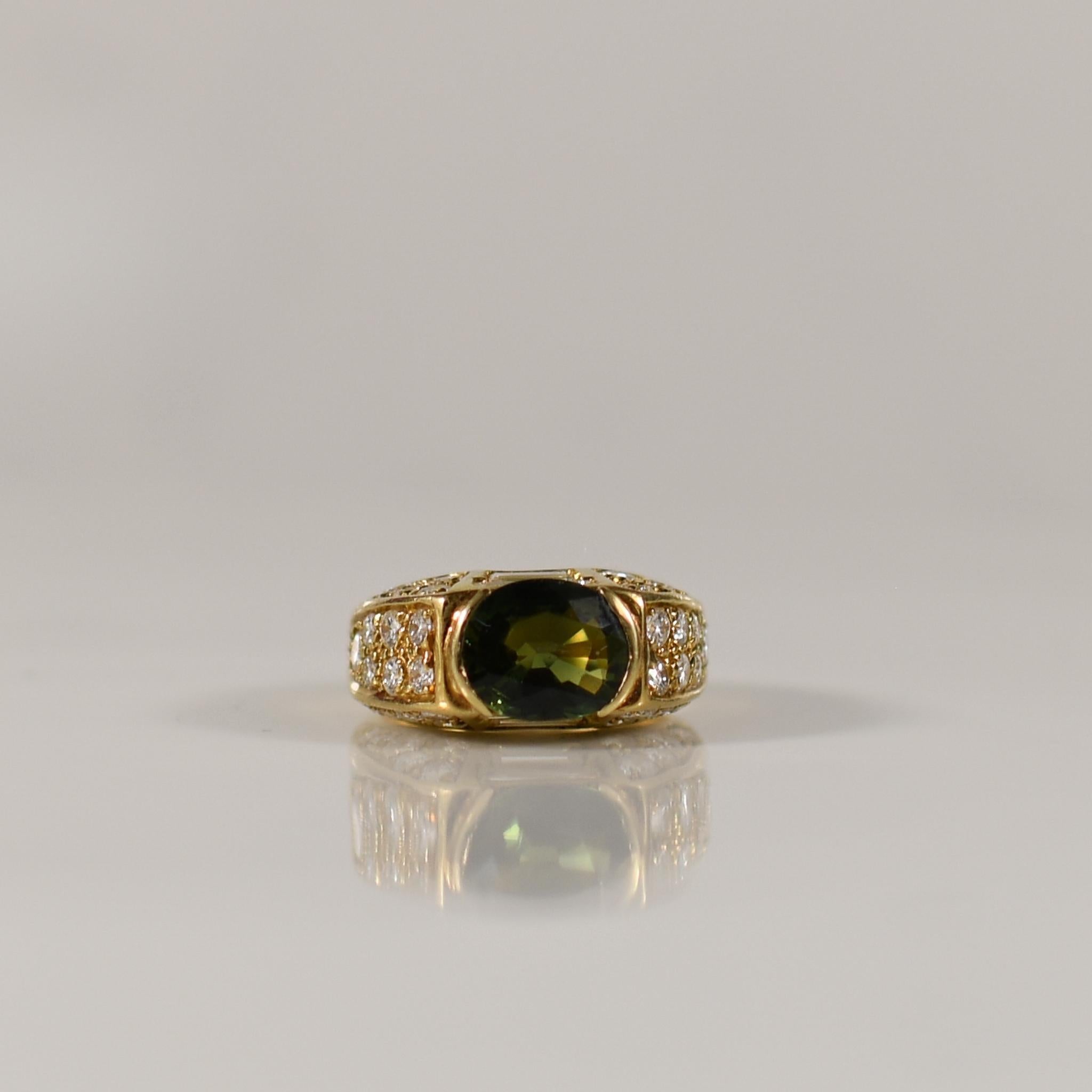 Experience modern elegance with this contemporary 3.5 carat green sapphire ring, a captivating embodiment of sophistication and style. The striking green sapphire, with its vivid hue and remarkable clarity, commands attention as the centerpiece of