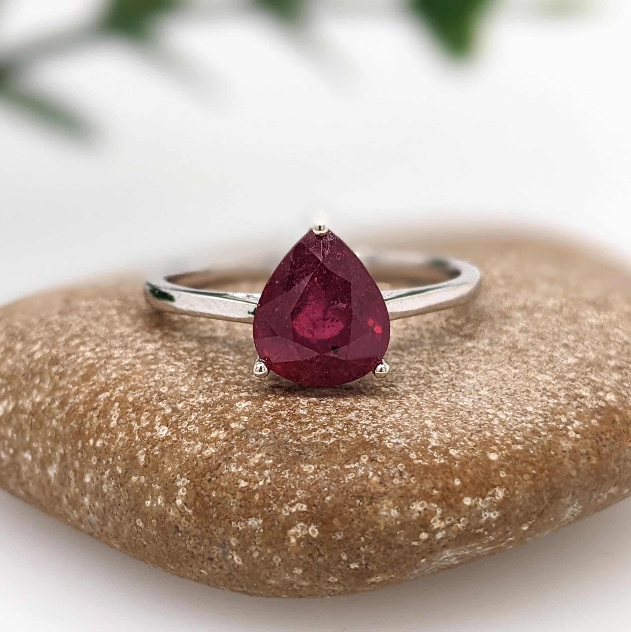 3.5ct Red Ruby Ring in Solid 14k White Gold  Pear Shape 10x7mm  Solitaire Ring In New Condition For Sale In Columbus, OH