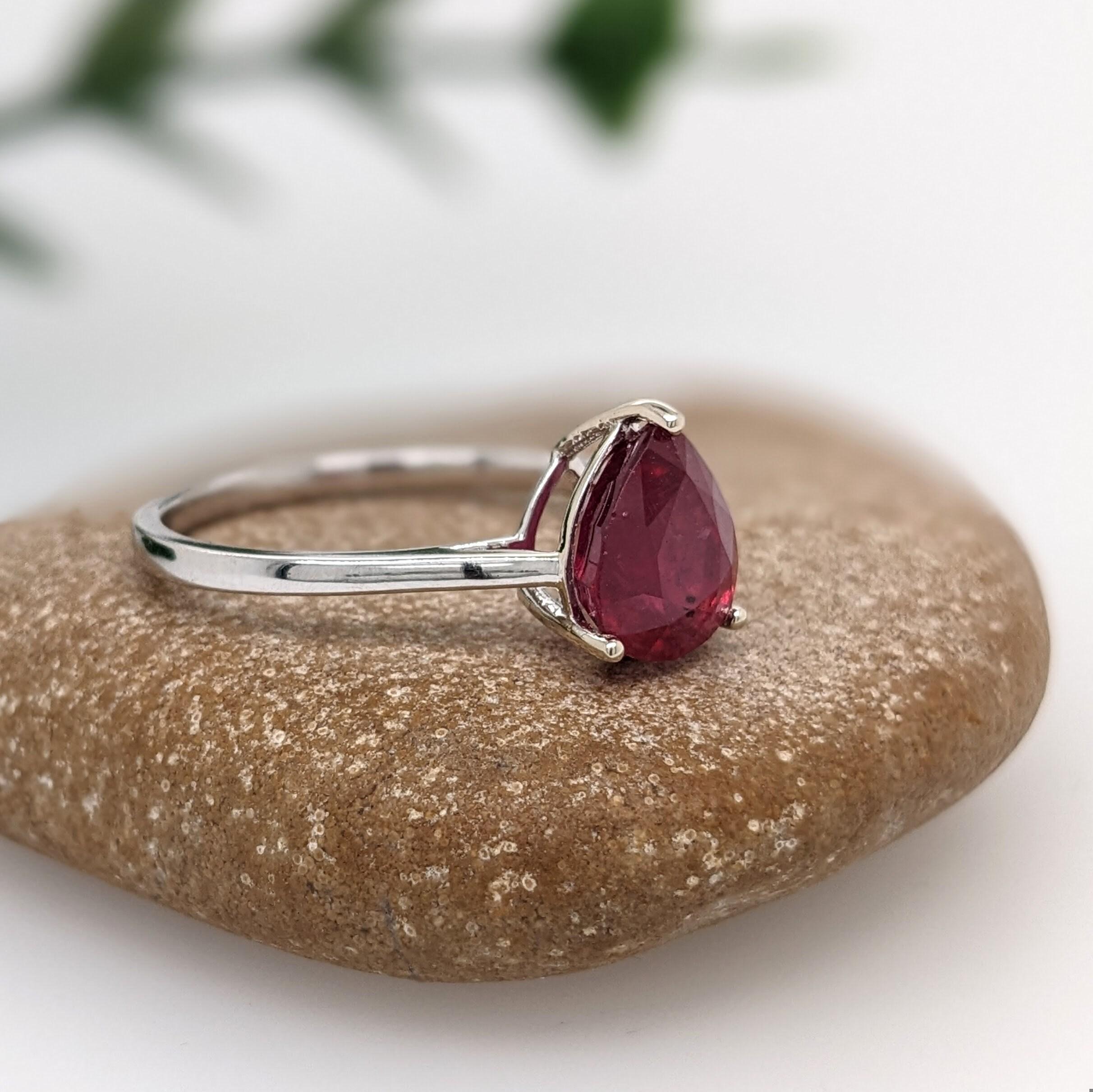 Women's 3.5ct Red Ruby Ring in Solid 14k White Gold  Pear Shape 10x7mm  Solitaire Ring For Sale