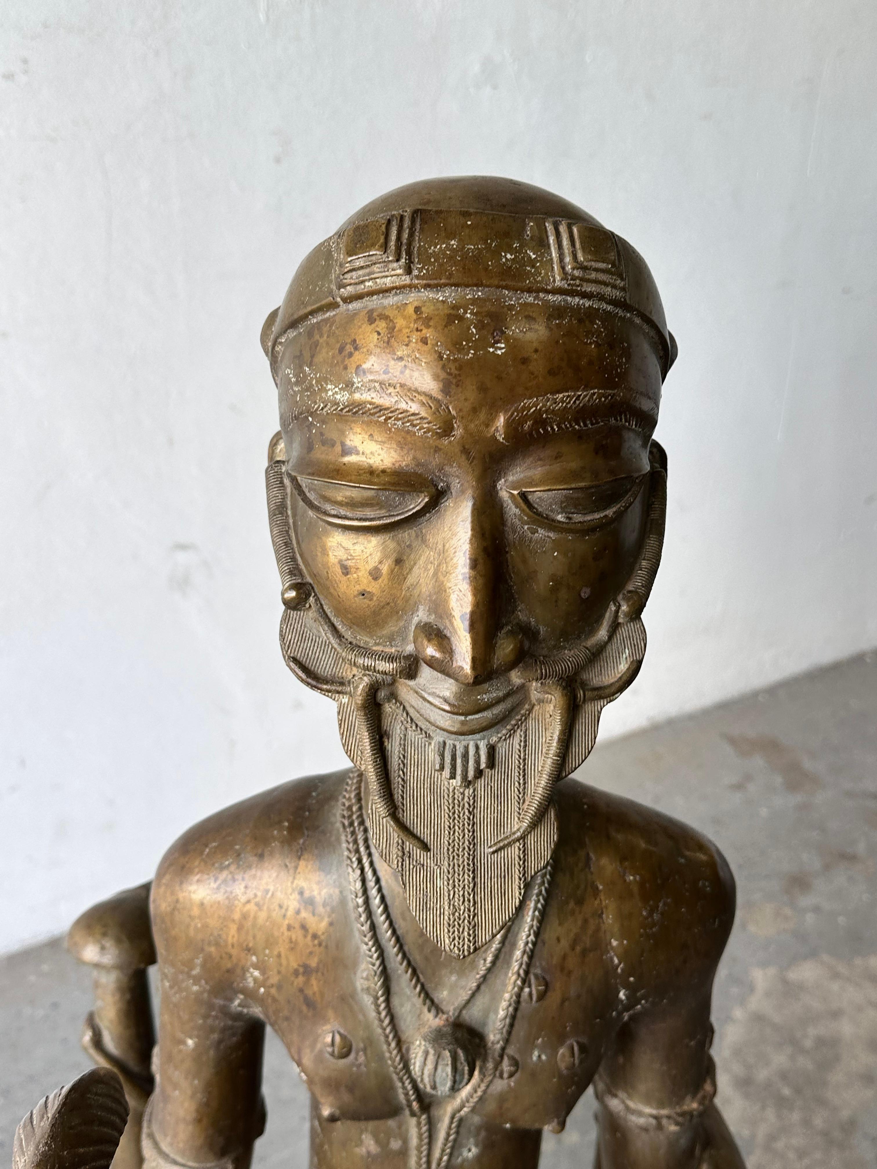 3.5ft African Tribal Art Large Bronze Baule Ancestor Sitting King Figure Statue Bon état - En vente à Las Vegas, NV