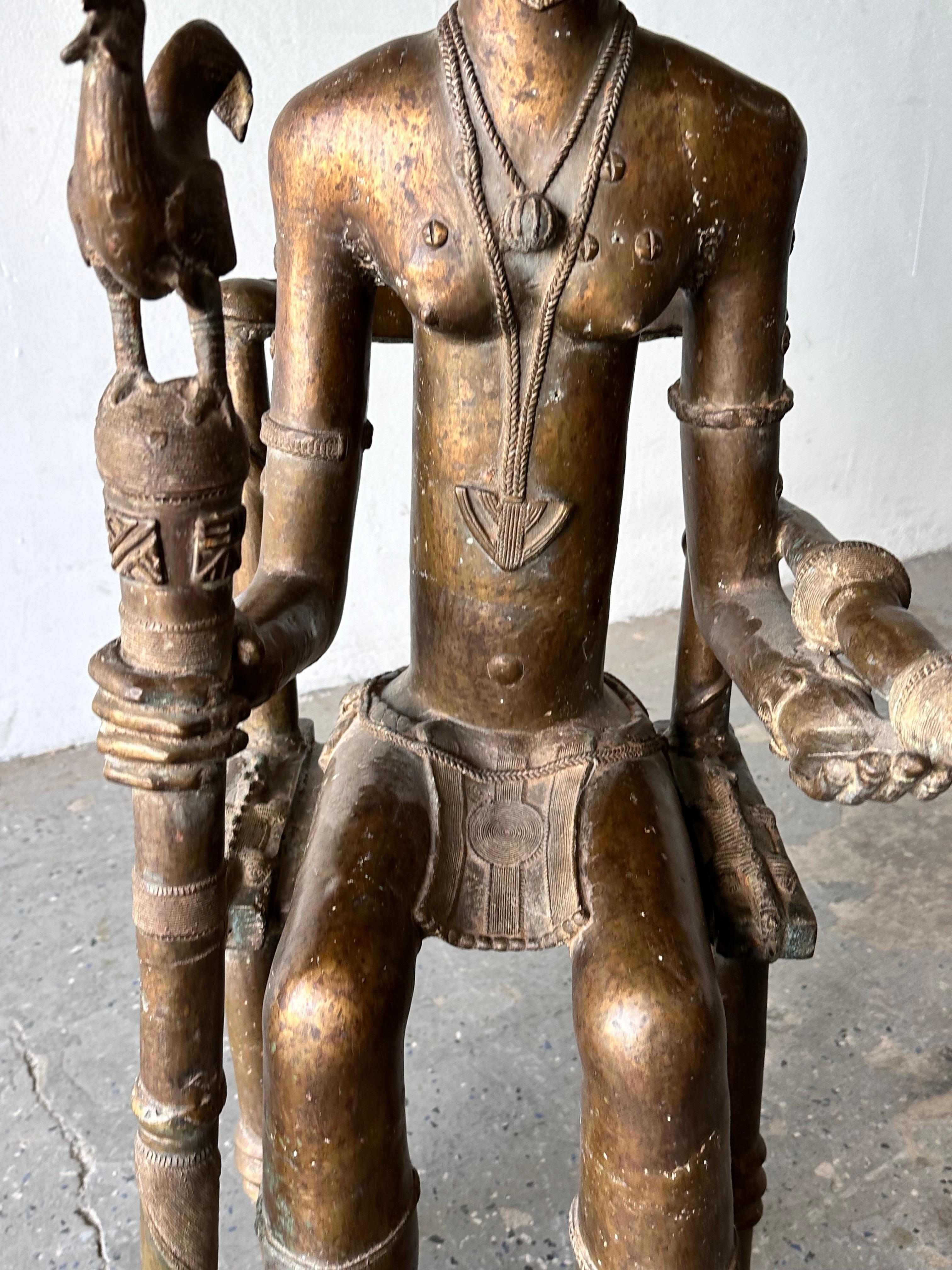 20ième siècle 3.5ft African Tribal Art Large Bronze Baule Ancestor Sitting King Figure Statue en vente