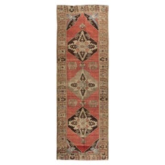 3.5x10 Ft Traditional Hand Knotted Turkish Karapinar Runner Rug for Hallway (Tapis d'entrée traditionnel turc noué à la main)