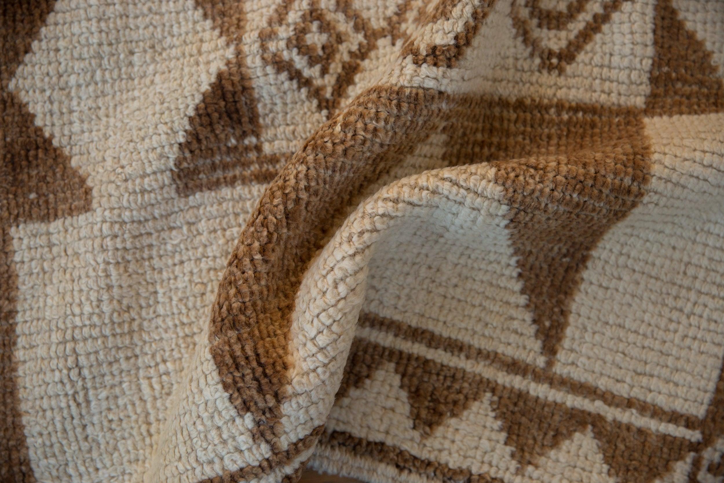 Distressed Kurd Teppich-Läufer (Asiatisch) im Angebot