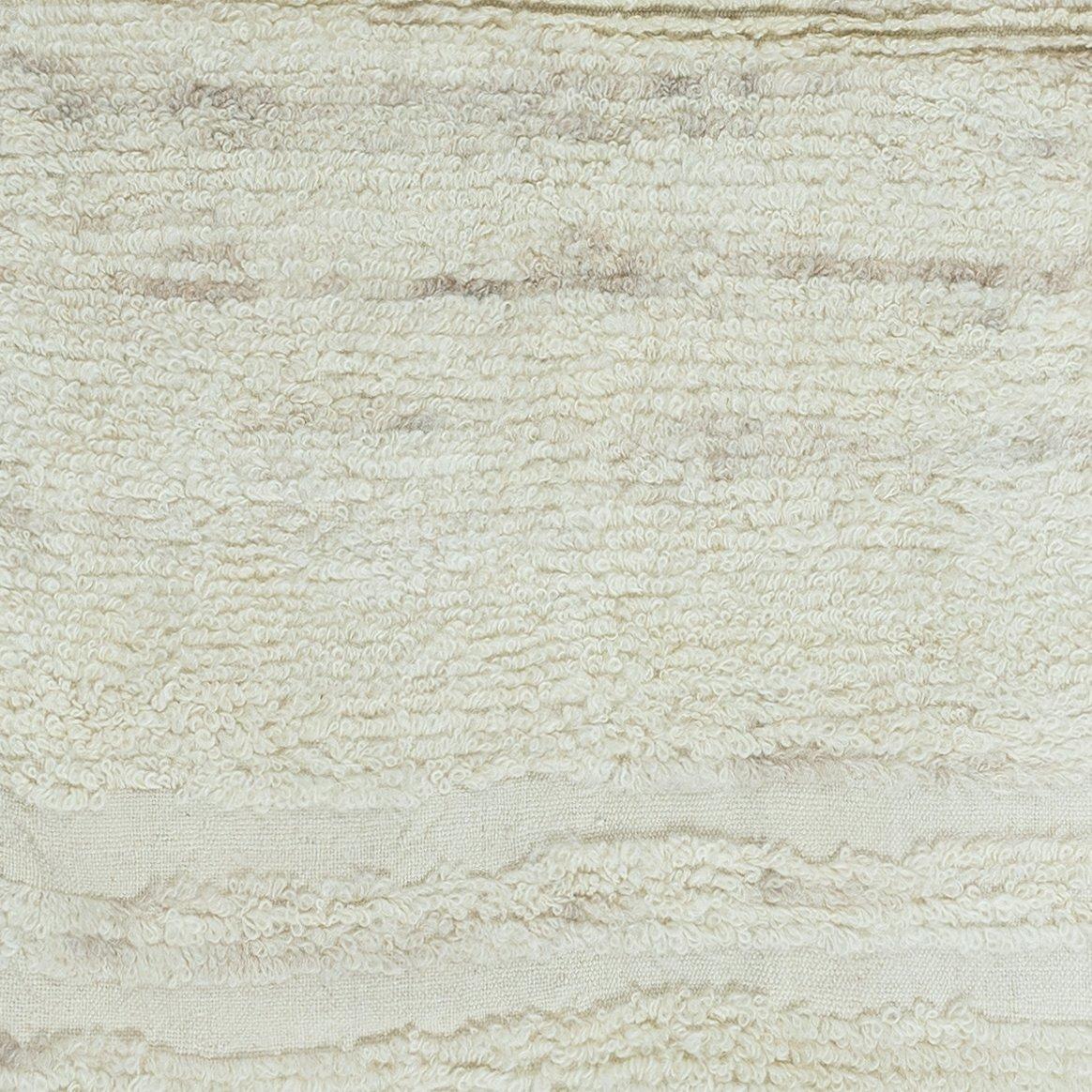 Minimalistischer türkischer kleiner Tulu-Teppich aus natürlicher beigefarbener Wolle, 3,5x3.7 Ft, Vintage (Handgeknüpft) im Angebot