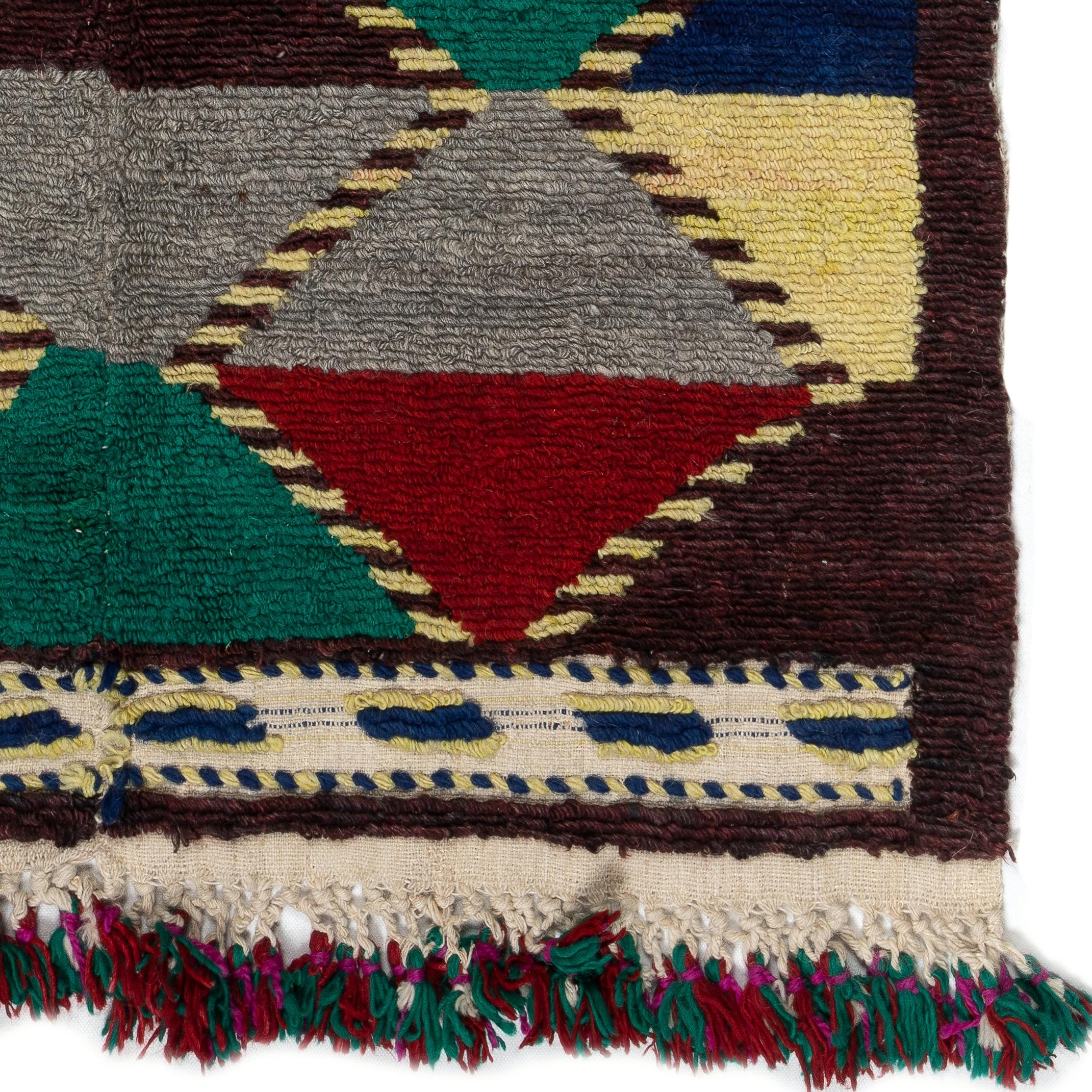 Turc 3.5x4.3 Ft Vintage Rug, Colorful Wall Hanging, Decorative Art, Wool Tulu Carpet (tapis de laine Tulu) en vente