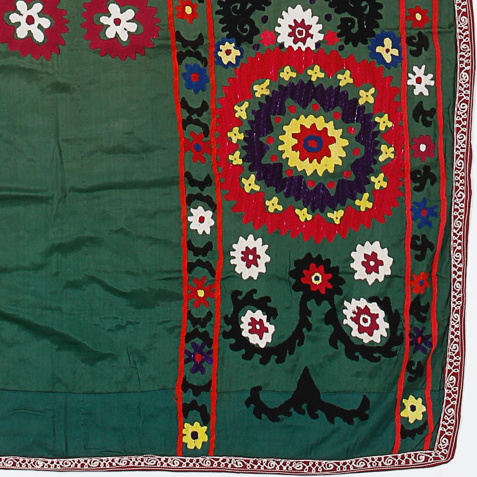 Embroidered 3.5x5 ft Silk Embroidery Wall Hanging in Forest Green, Floral Suzani Tablecloth For Sale