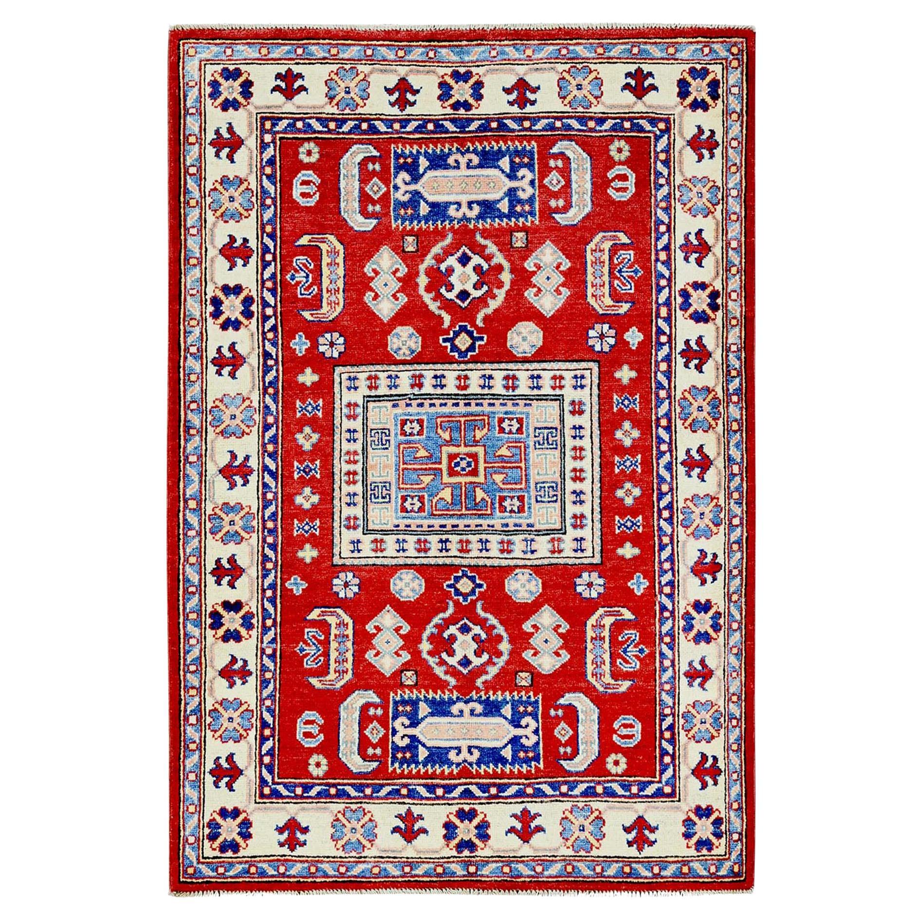 3'5 "x5' Tapis noué à la main en laine douce Kazak rouge avec design de médaillons géométriques