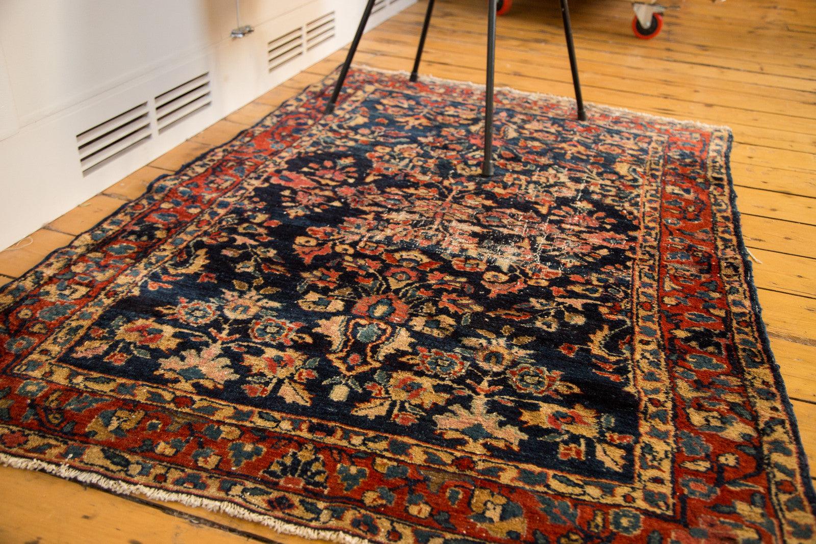 Vintage Distressed Fine Bibikabad Rug In Good Condition For Sale In Katonah, NY