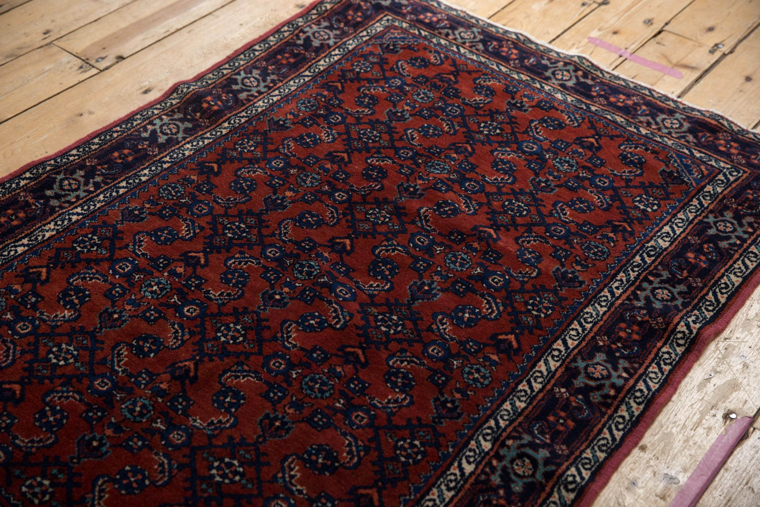 Vintage Fine Engelas Rug In Good Condition For Sale In Katonah, NY