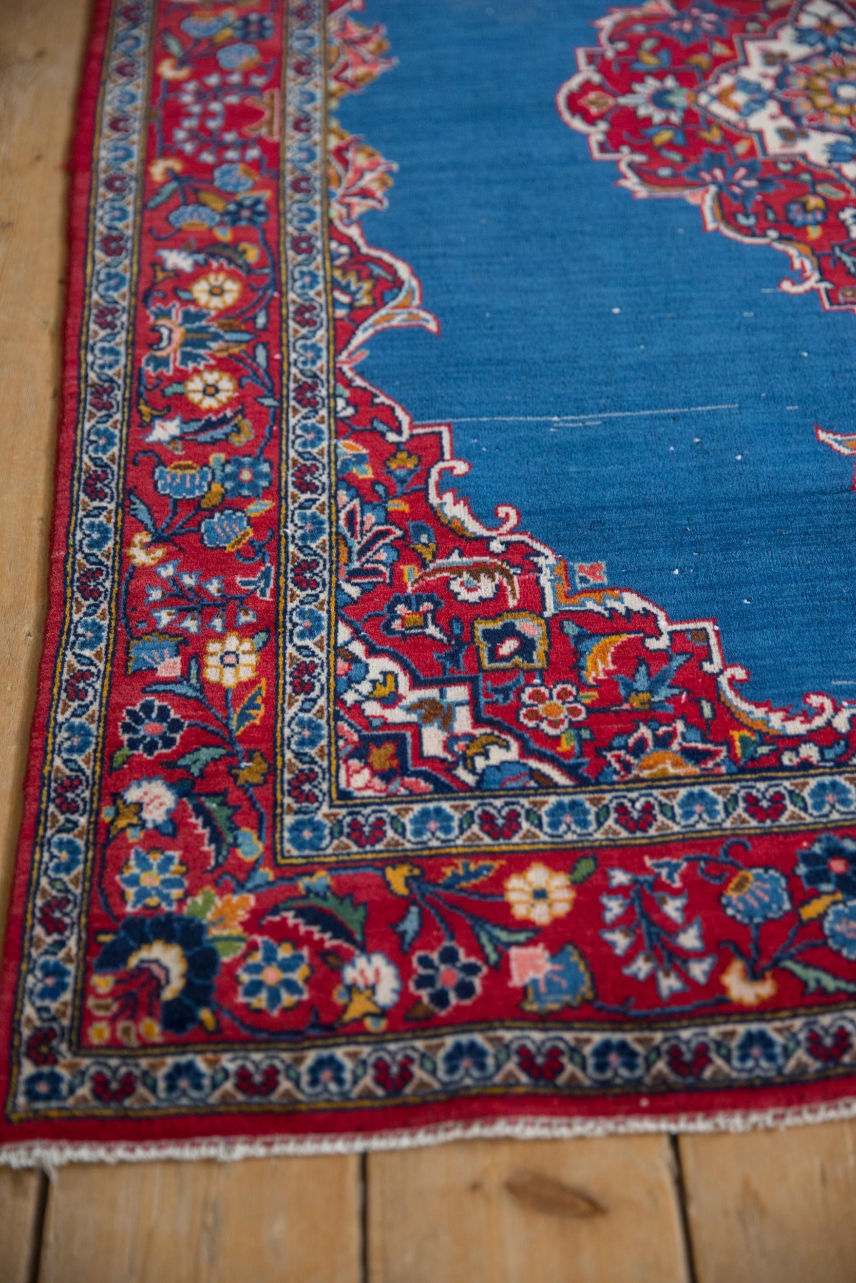 Vintage Fine Kashan Rug In Good Condition For Sale In Katonah, NY