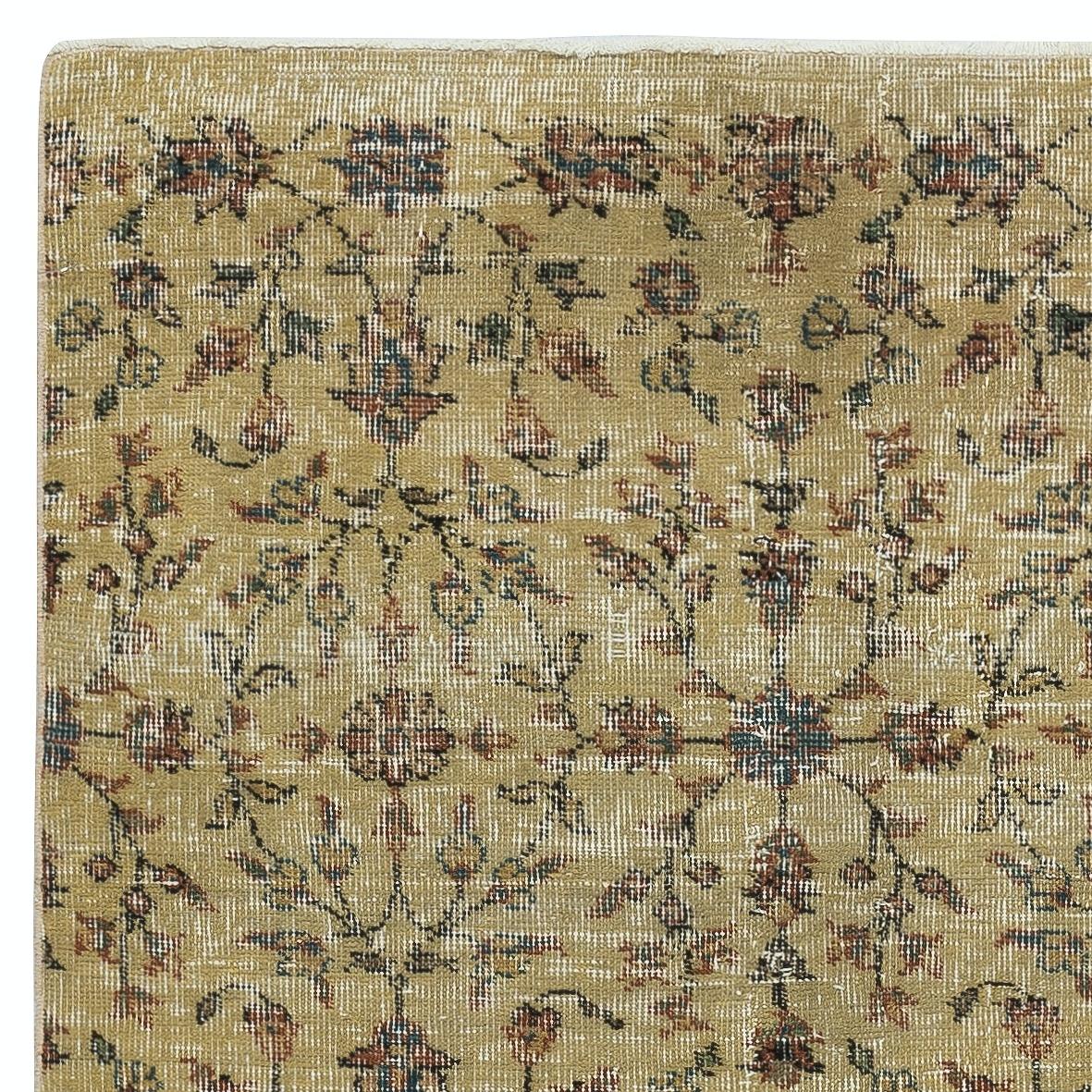 Turco Tappeto d'epoca fatto a mano con motivi floreali in giallo, 3.5x6 Ft in vendita