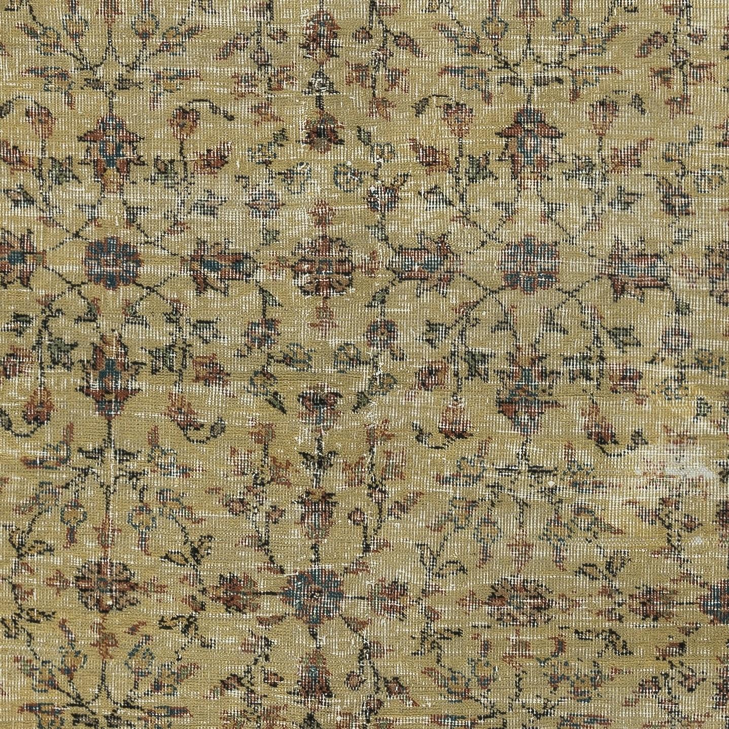 Annodato a mano Tappeto d'epoca fatto a mano con motivi floreali in giallo, 3.5x6 Ft in vendita
