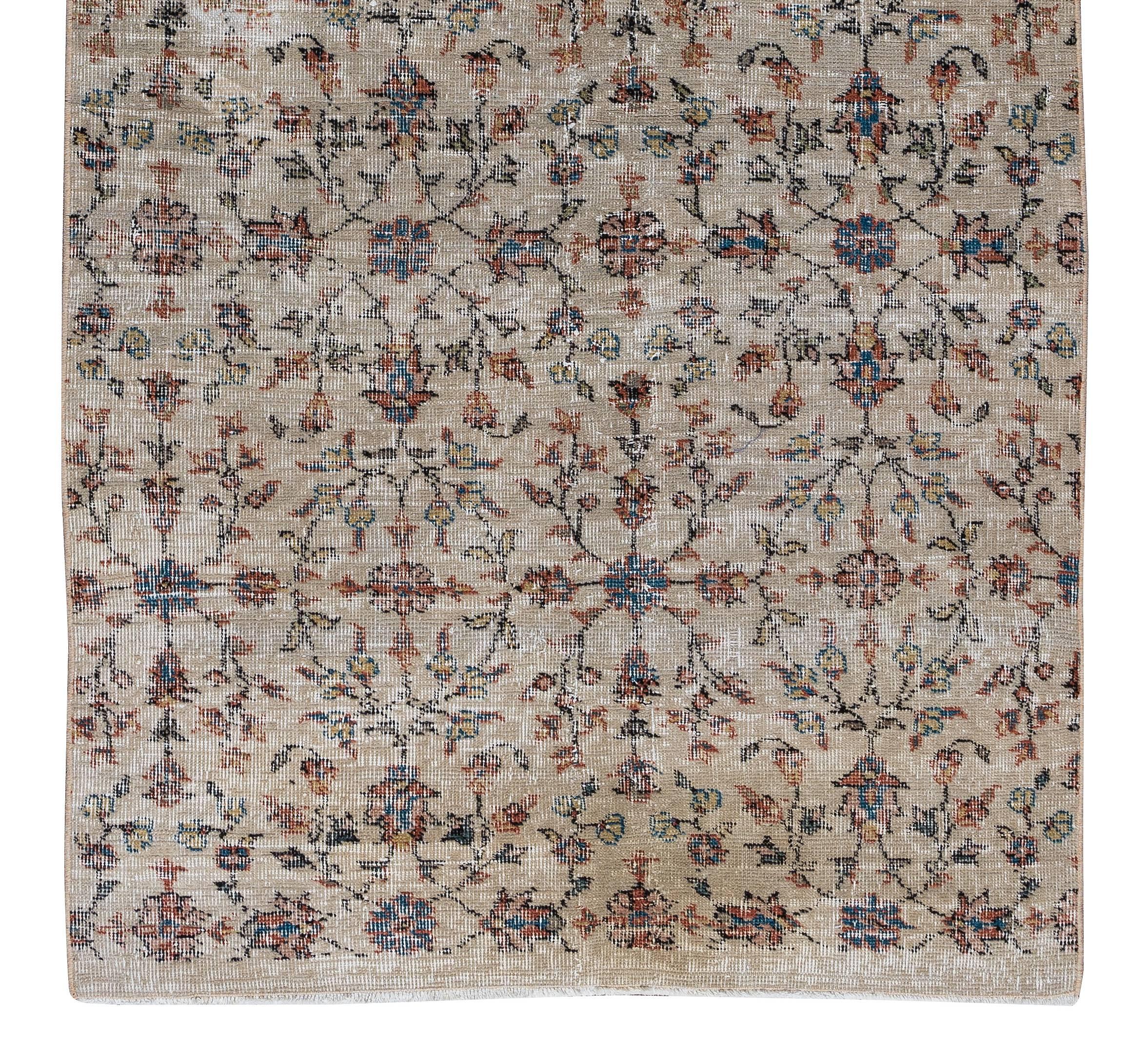 Accent Rug with Colorful Flowers, Turkish Handmade 1960s Small Carpet In Good Condition For Sale In Philadelphia, PA