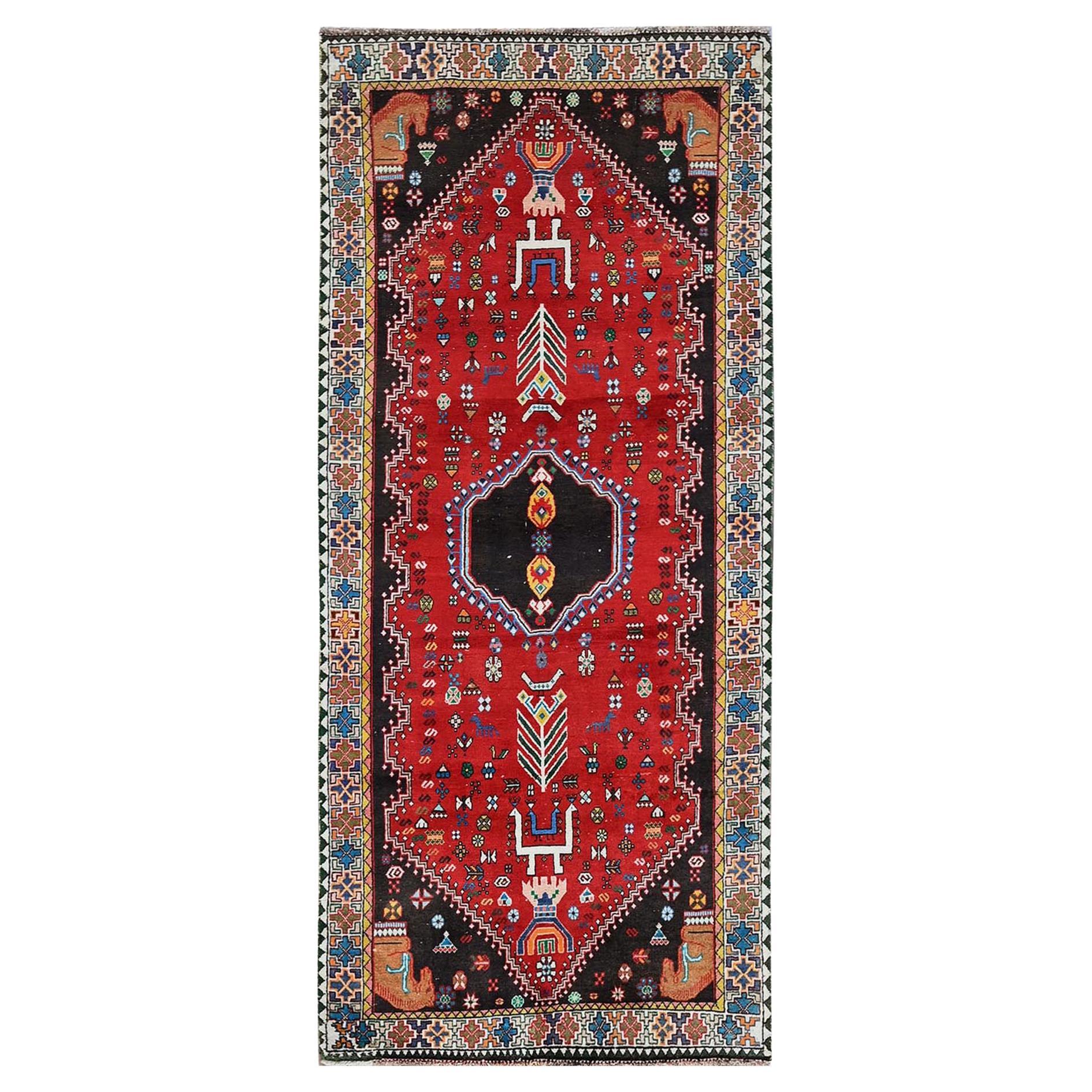 3'5"x8'2" Crimson Red Vintage Persischer Shiraz Handgeknüpfter Läufer aus reiner Wolle