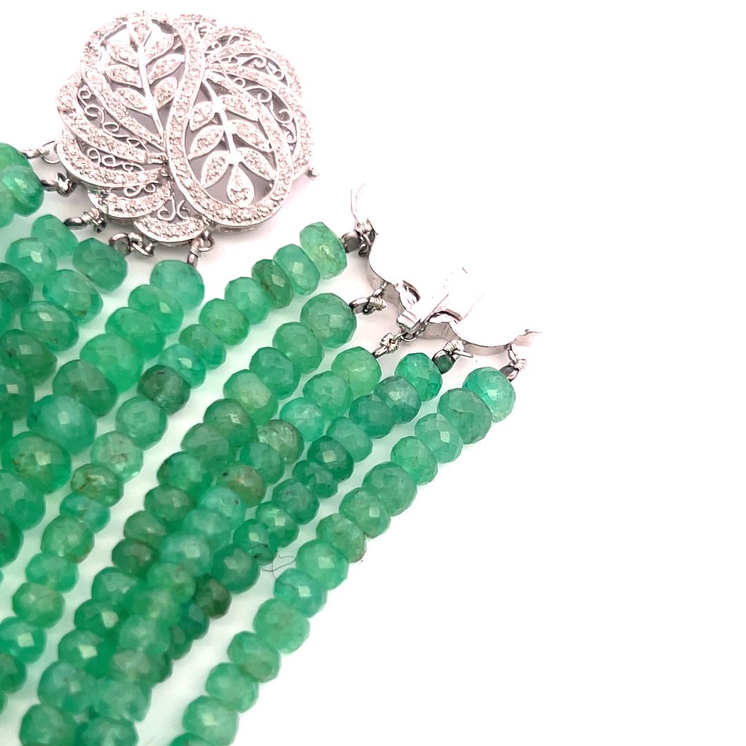 Collana con fili di smeraldi da 3,6-10,04 mm e diamanti da 0,70 carati in oro bianco 14K in vendita 4