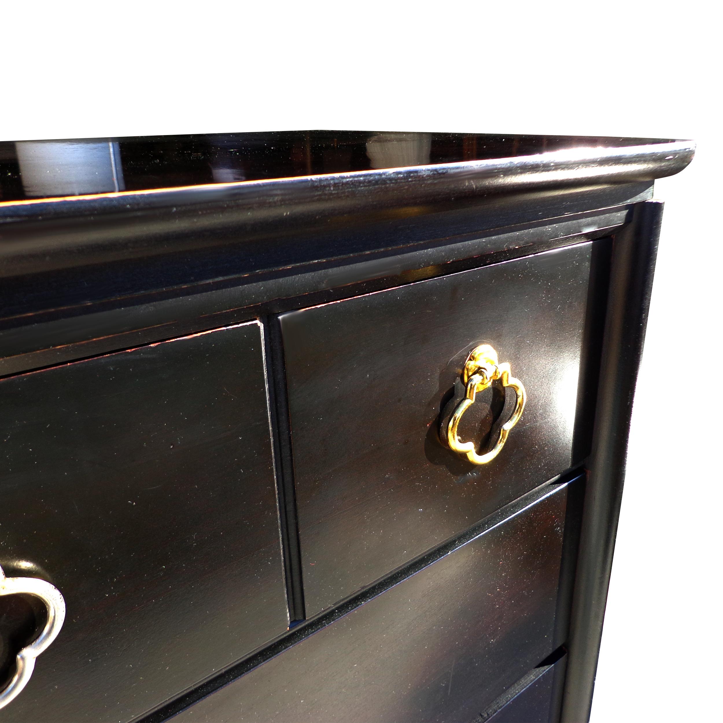 Bassett Asian Style Ebonized Chest of Drawers For Sale 1