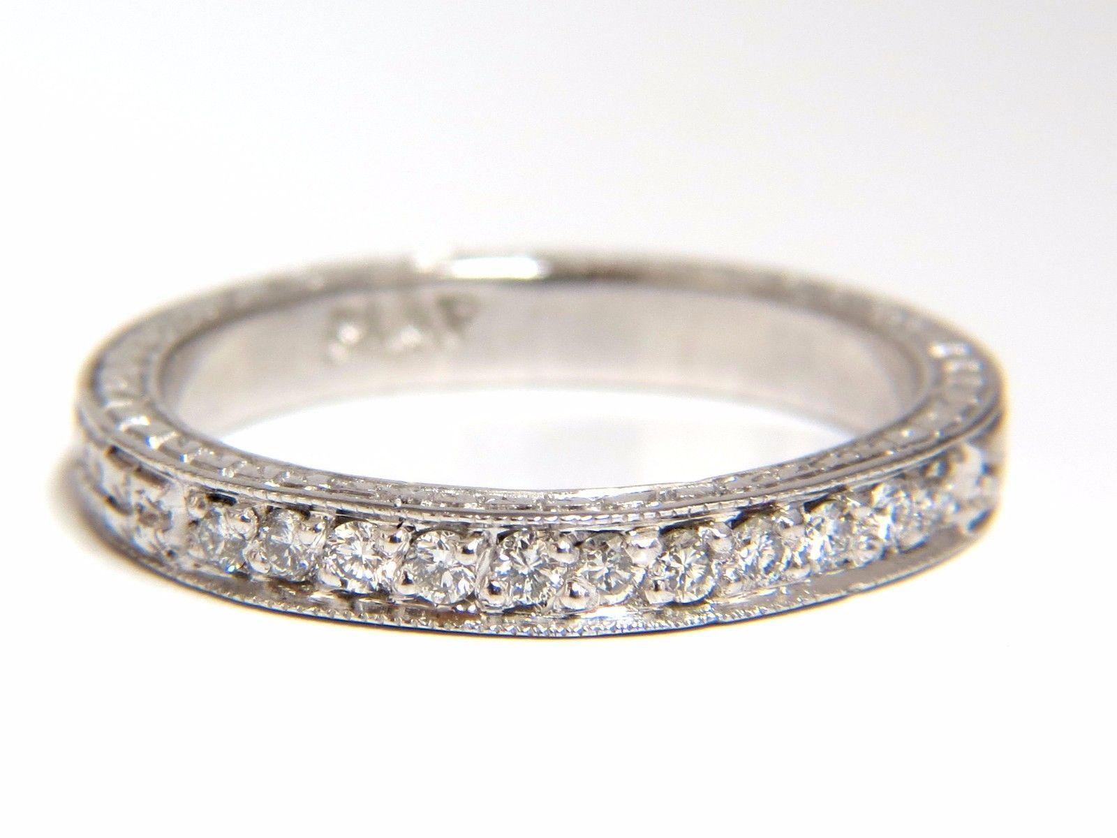Bague en platine Déco Edouardienne
.36ct. Diamants naturels de taille ronde et brillante

Diamants sertis en perles, à la main.

Clarté Vs-2  Couleur G.

Platine

6.8 grammes

 3mm de large

Taille actuelle de la bague : 7.75

ne peut pas être